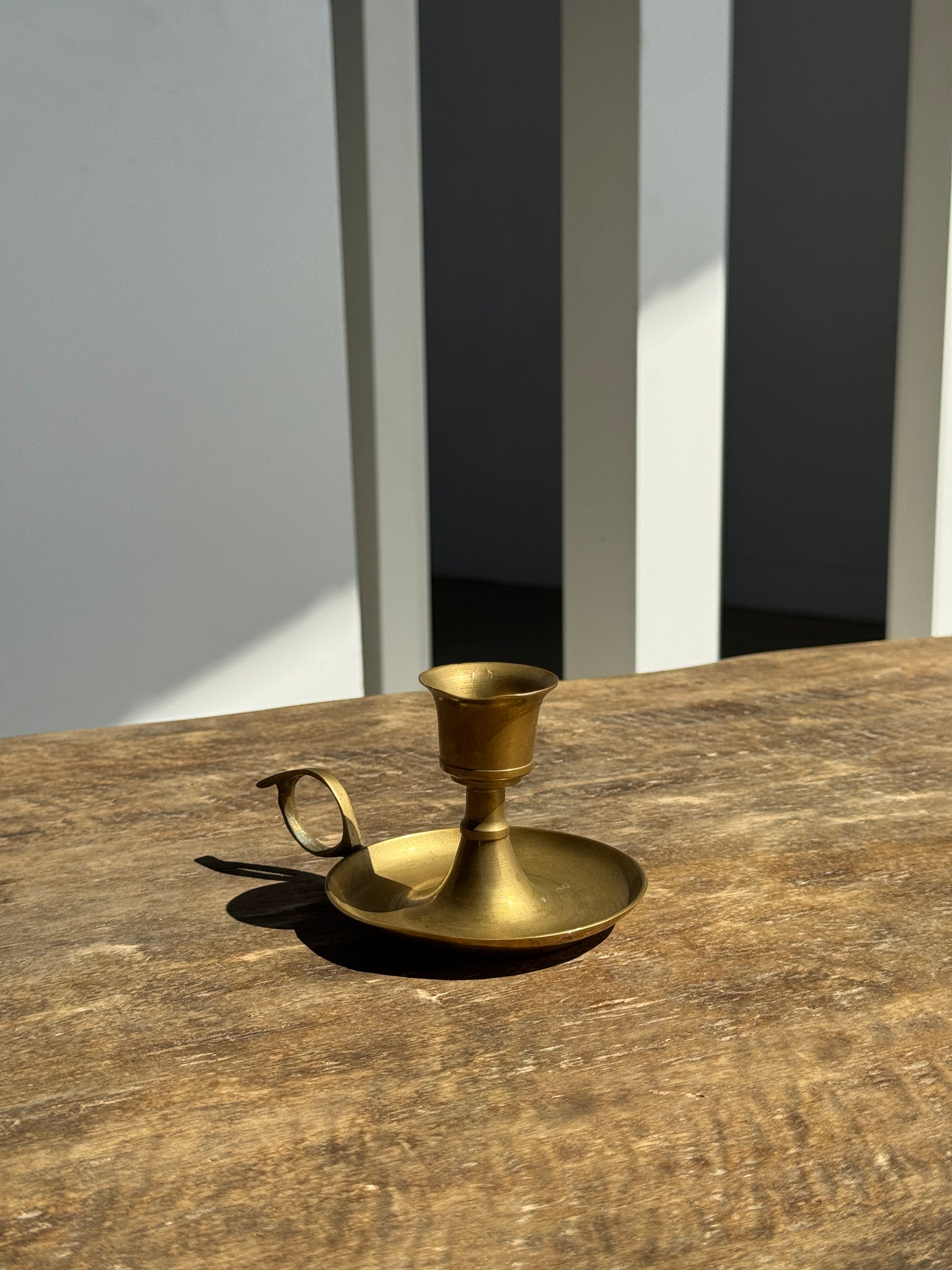 Petit bougeoir à main doré ancien H7