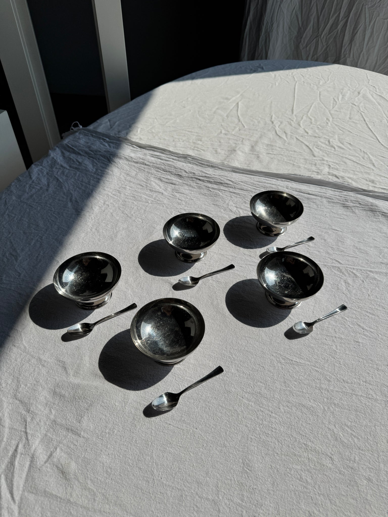 Lot de 5 coupes à glace vintage diamètre large en métal argenté H5,5 D10