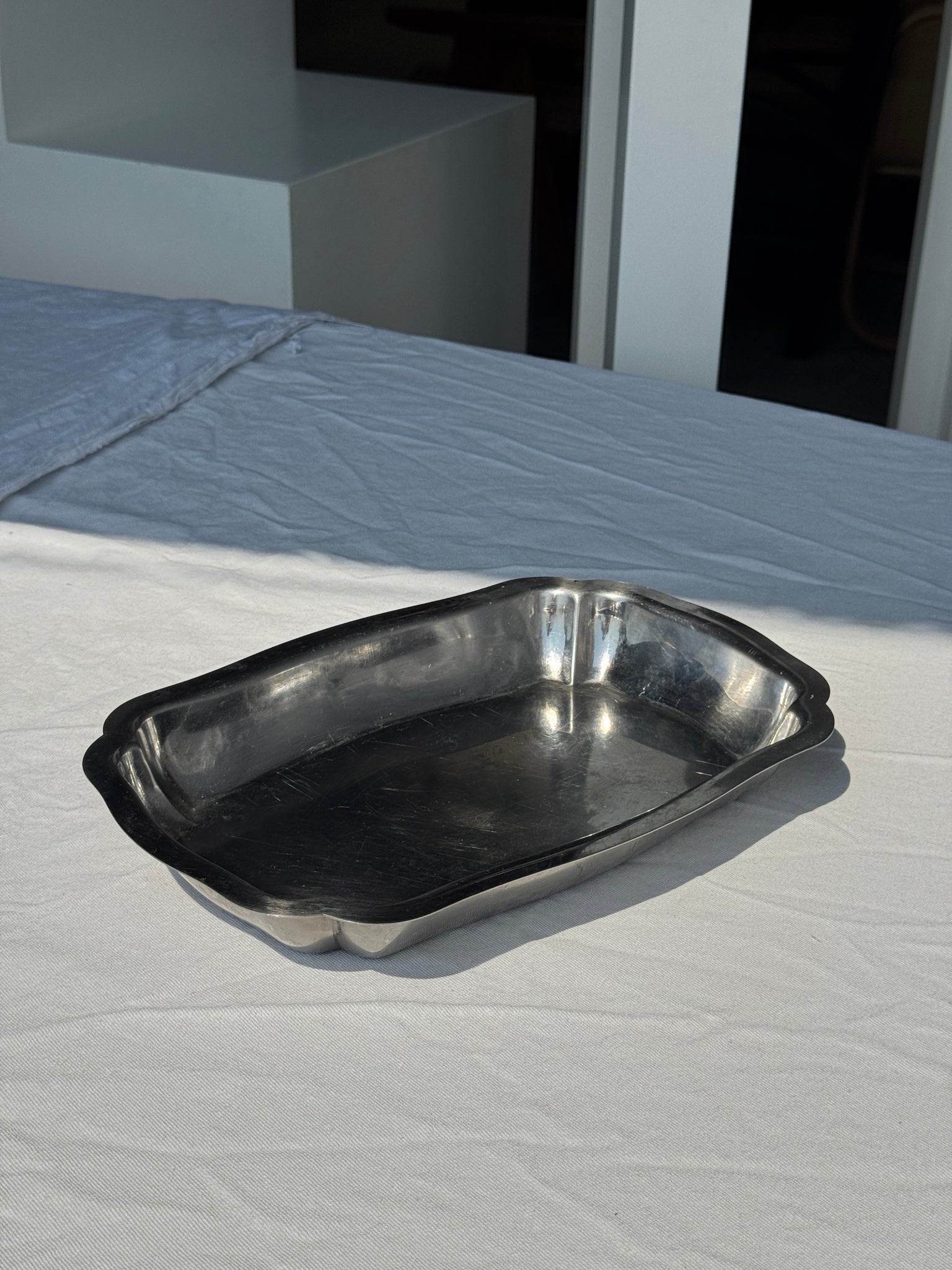 Plat de service en métal argenté ovale rectangulaire bords haut 30,5 x 21