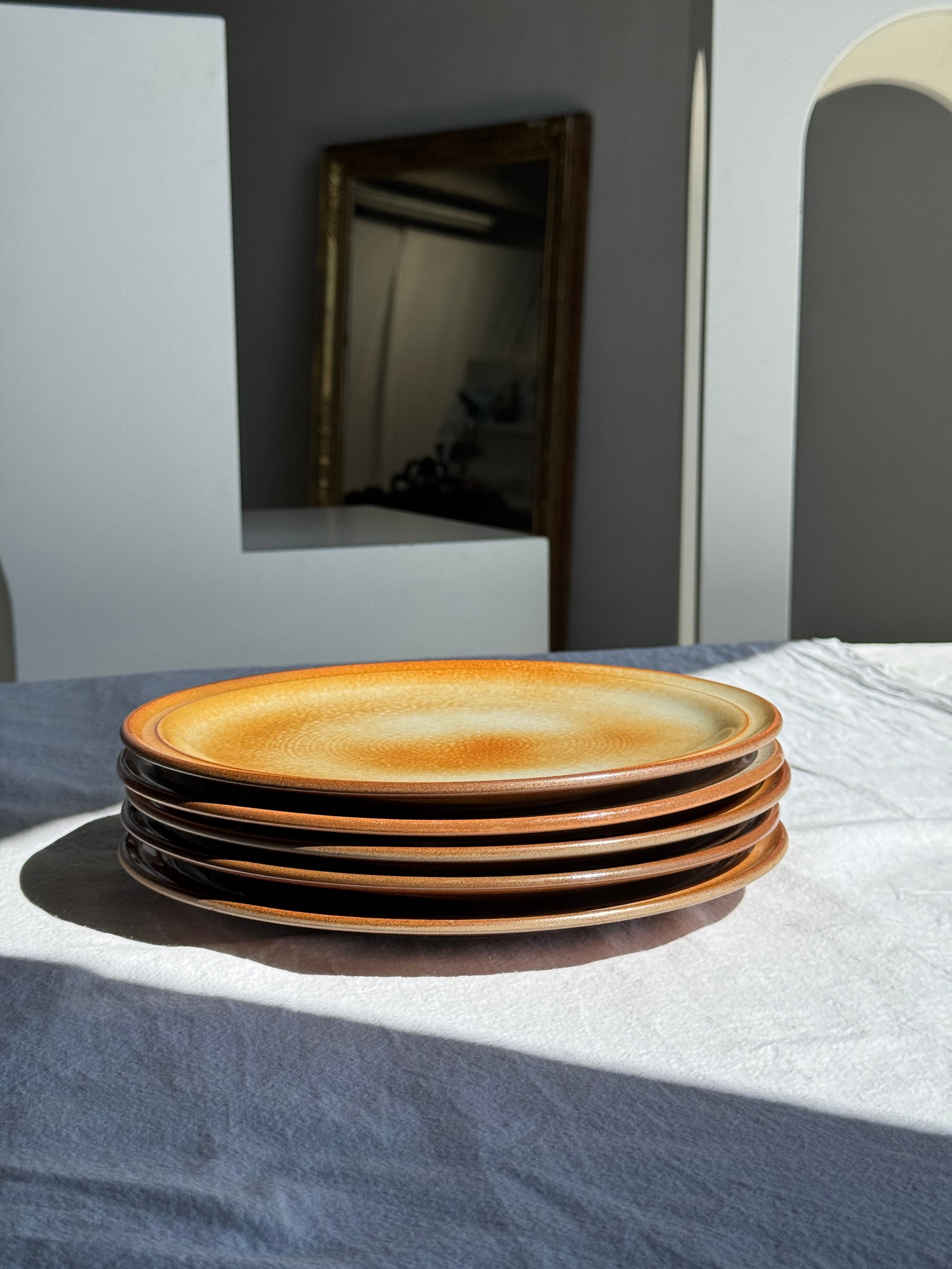Lot de 5 assiettes à plat principal en grès marron bordure Marque France Petit pot D25,5