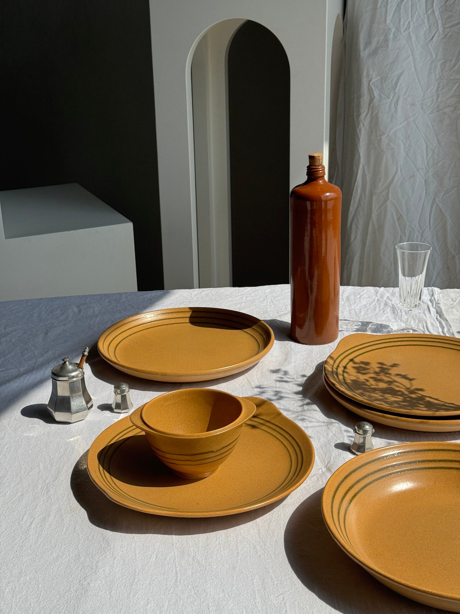 Grand plat circulaire Sarreguemines liseré brun D28,5 (2)