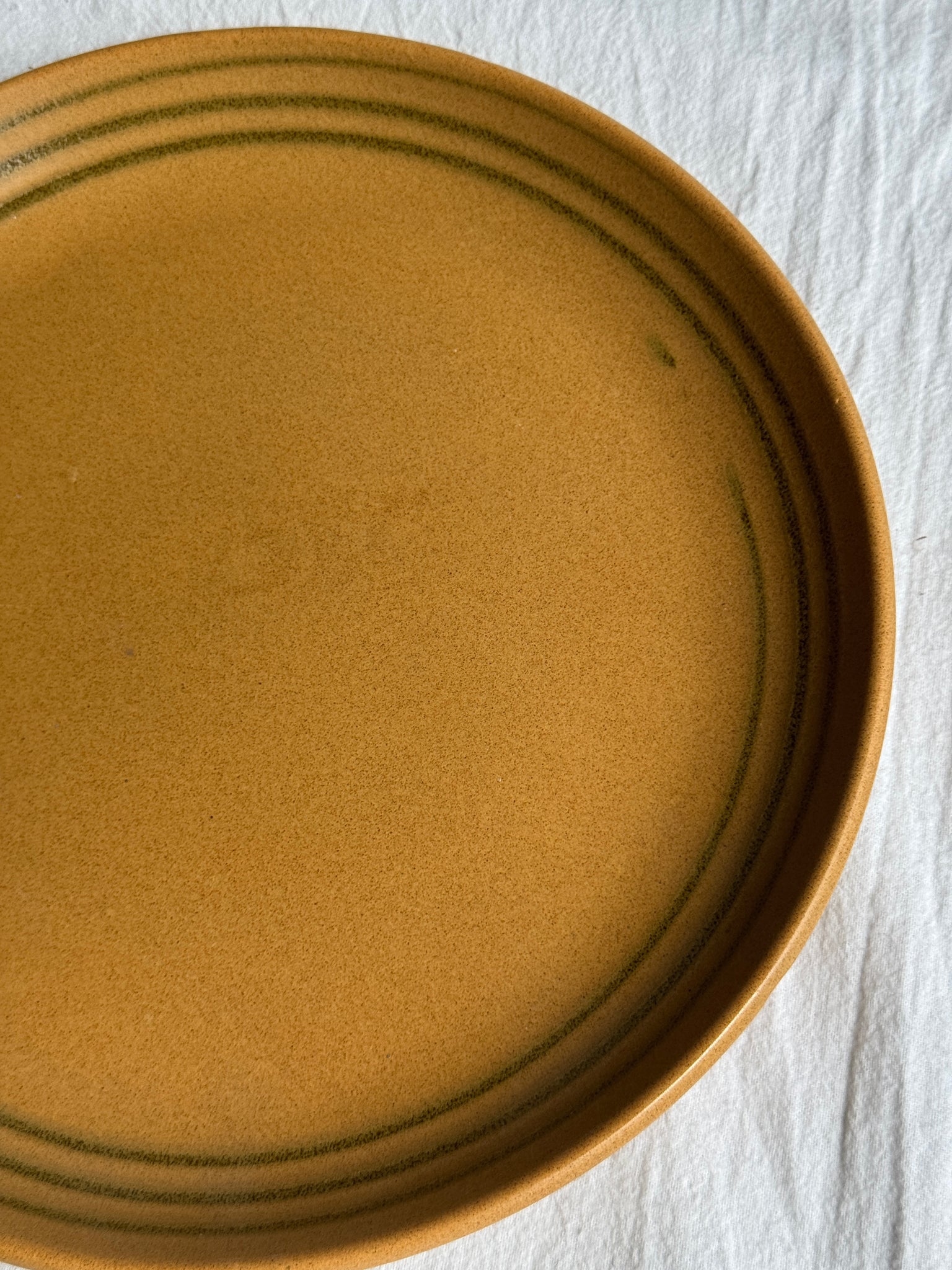 Grand plat circulaire Sarreguemines liseré brun D28,5 (1)