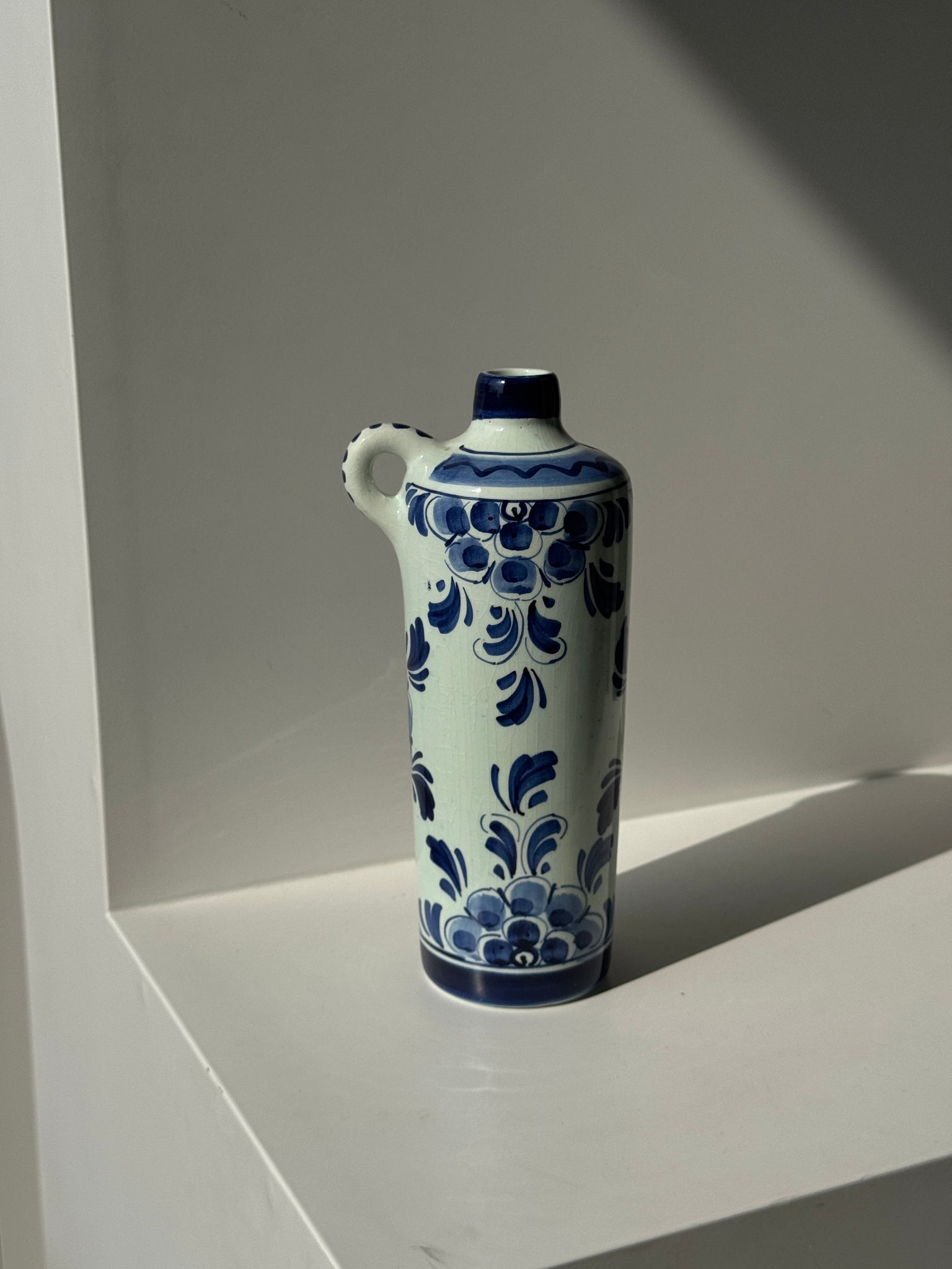Verseuse hollandaise bleue et blanche H24