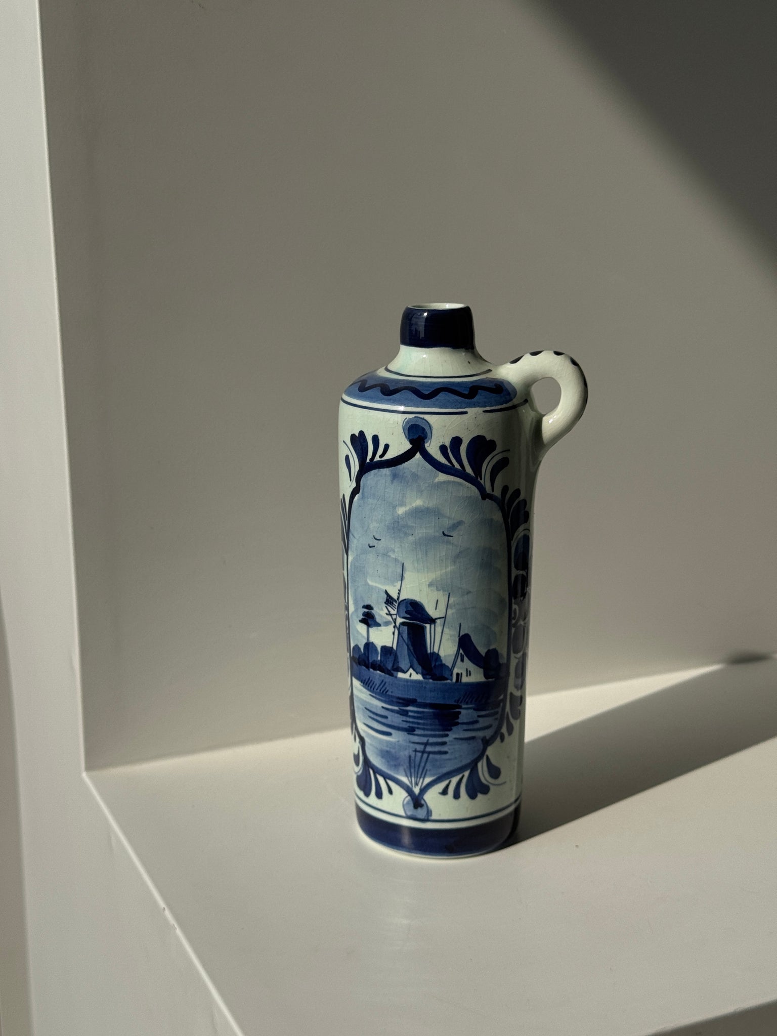 Verseuse hollandaise bleue et blanche H24