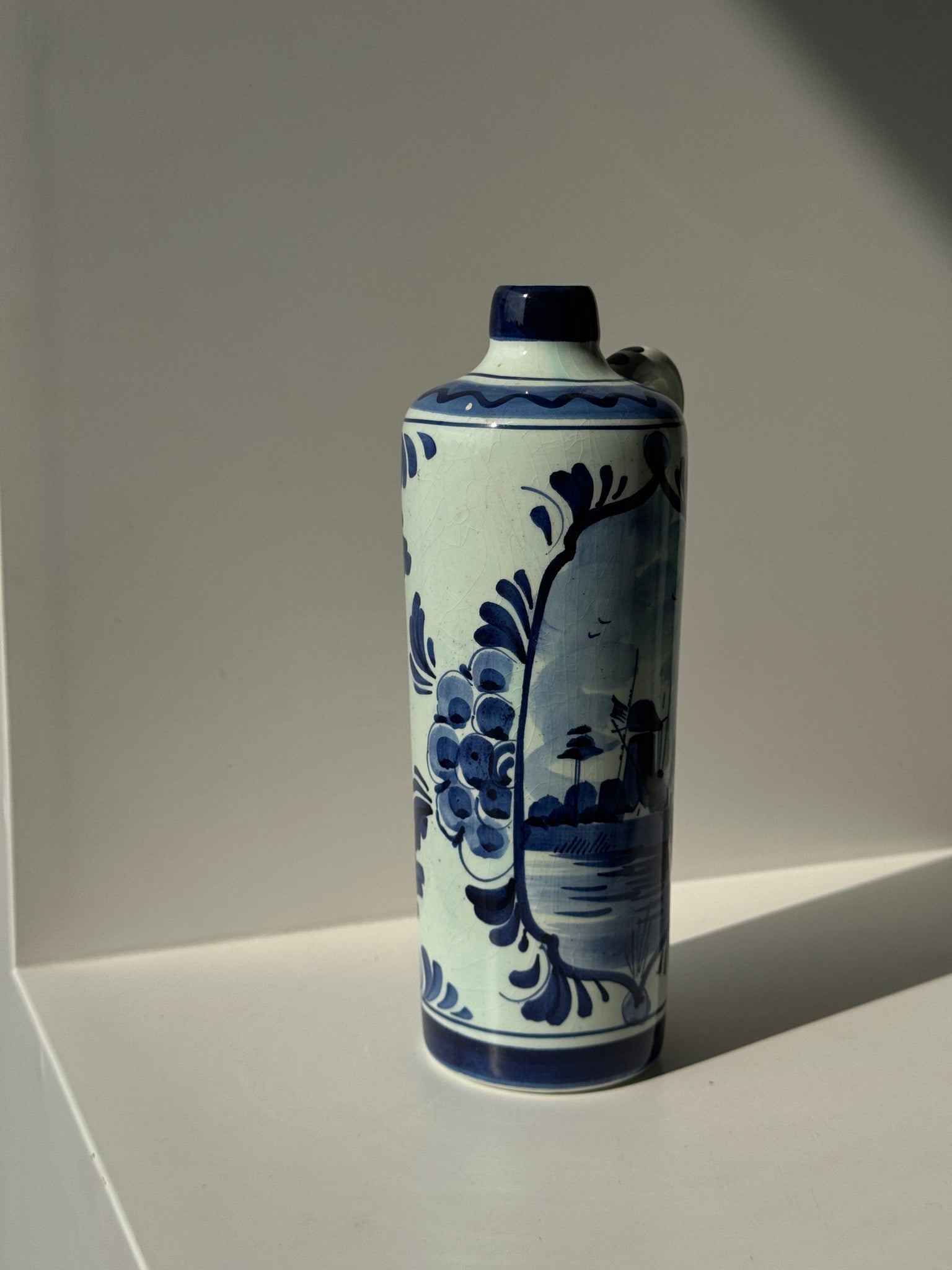 Verseuse hollandaise bleue et blanche H24