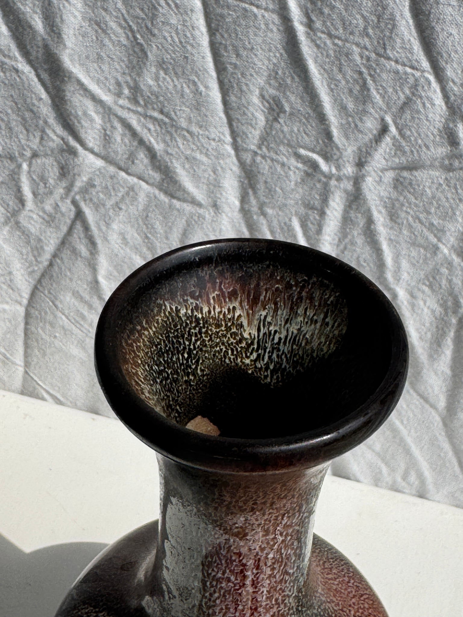 Vase en céramique brun H25