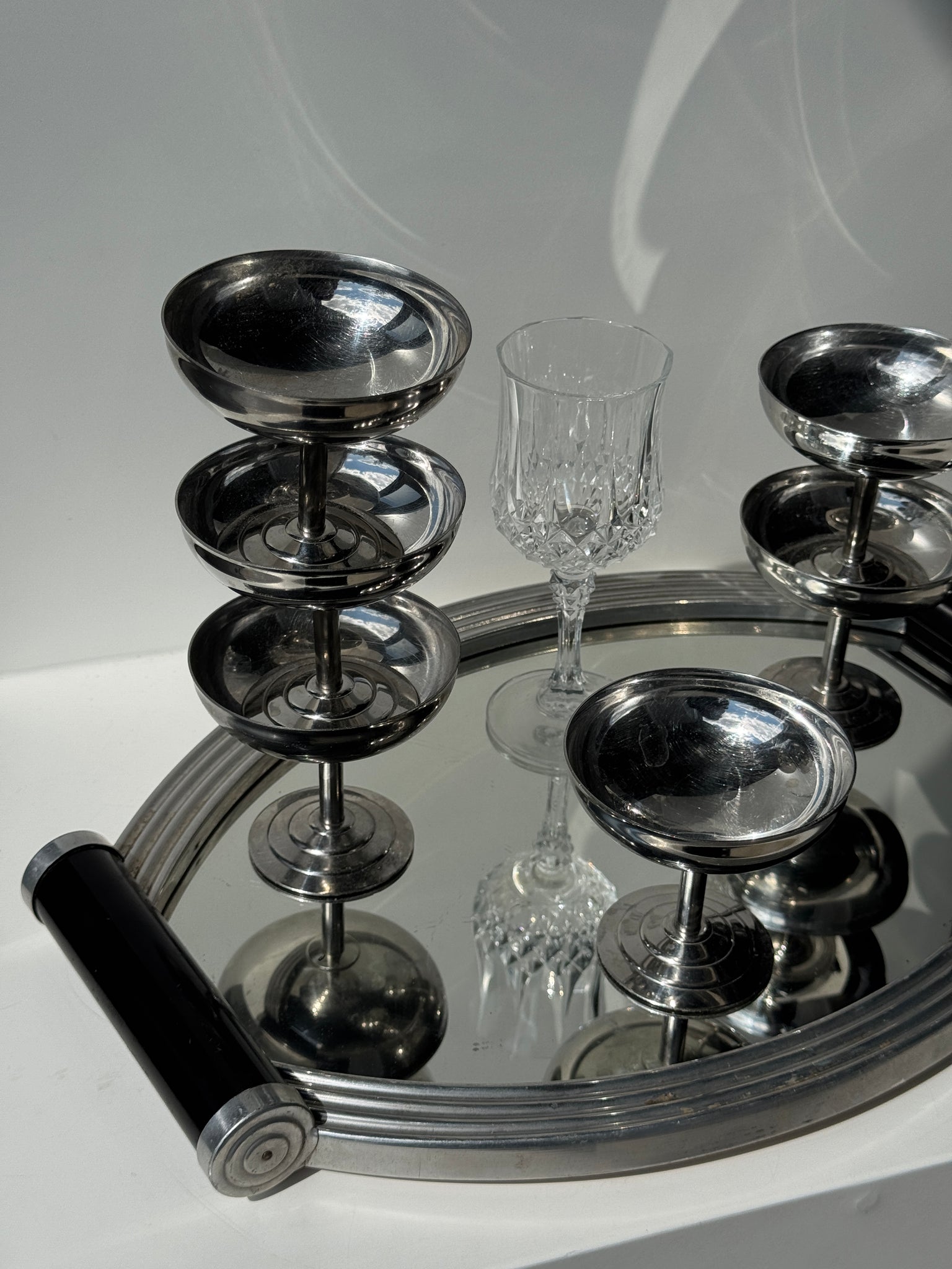 Plateau miroir à deux anses noires vintage 26x38