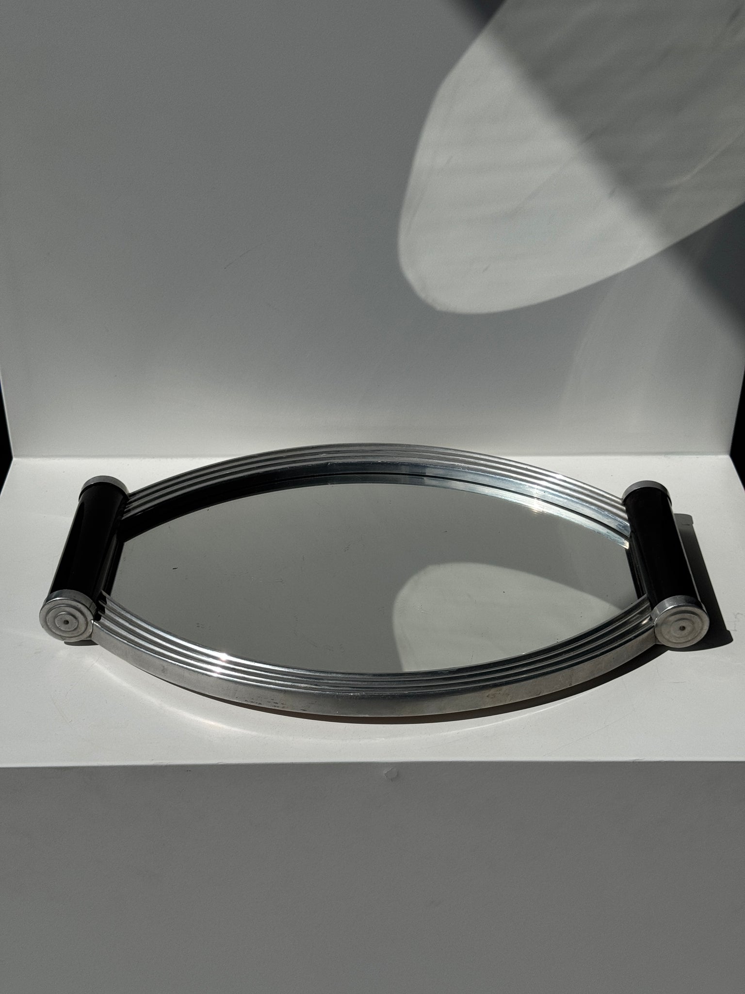 Plateau miroir à deux anses noires vintage 26x38