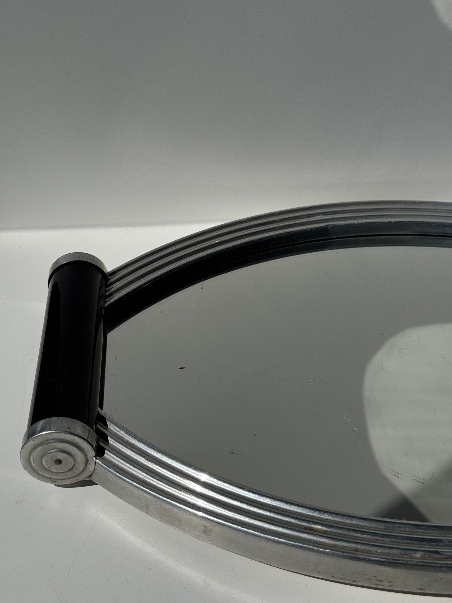 Plateau miroir à deux anses noires vintage 26x38