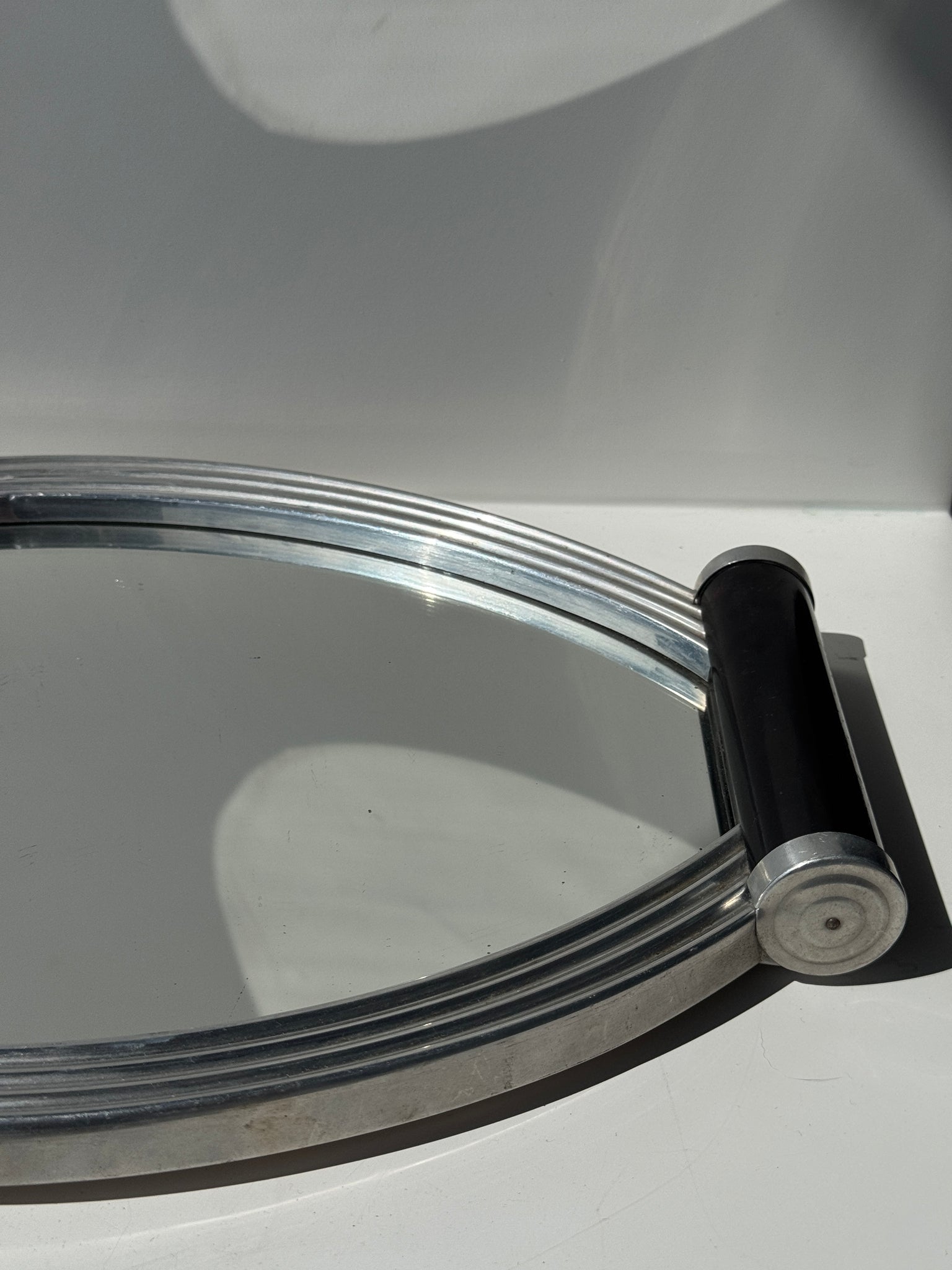 Plateau miroir à deux anses noires vintage 26x38