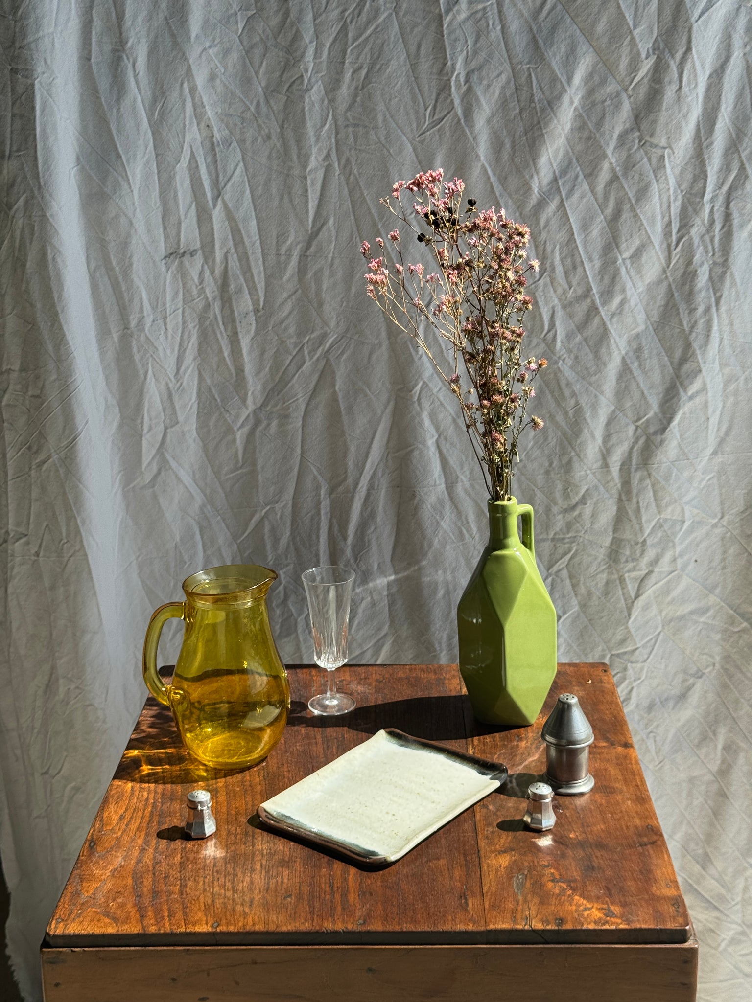 Bouteille vintage verte en céramique H25
