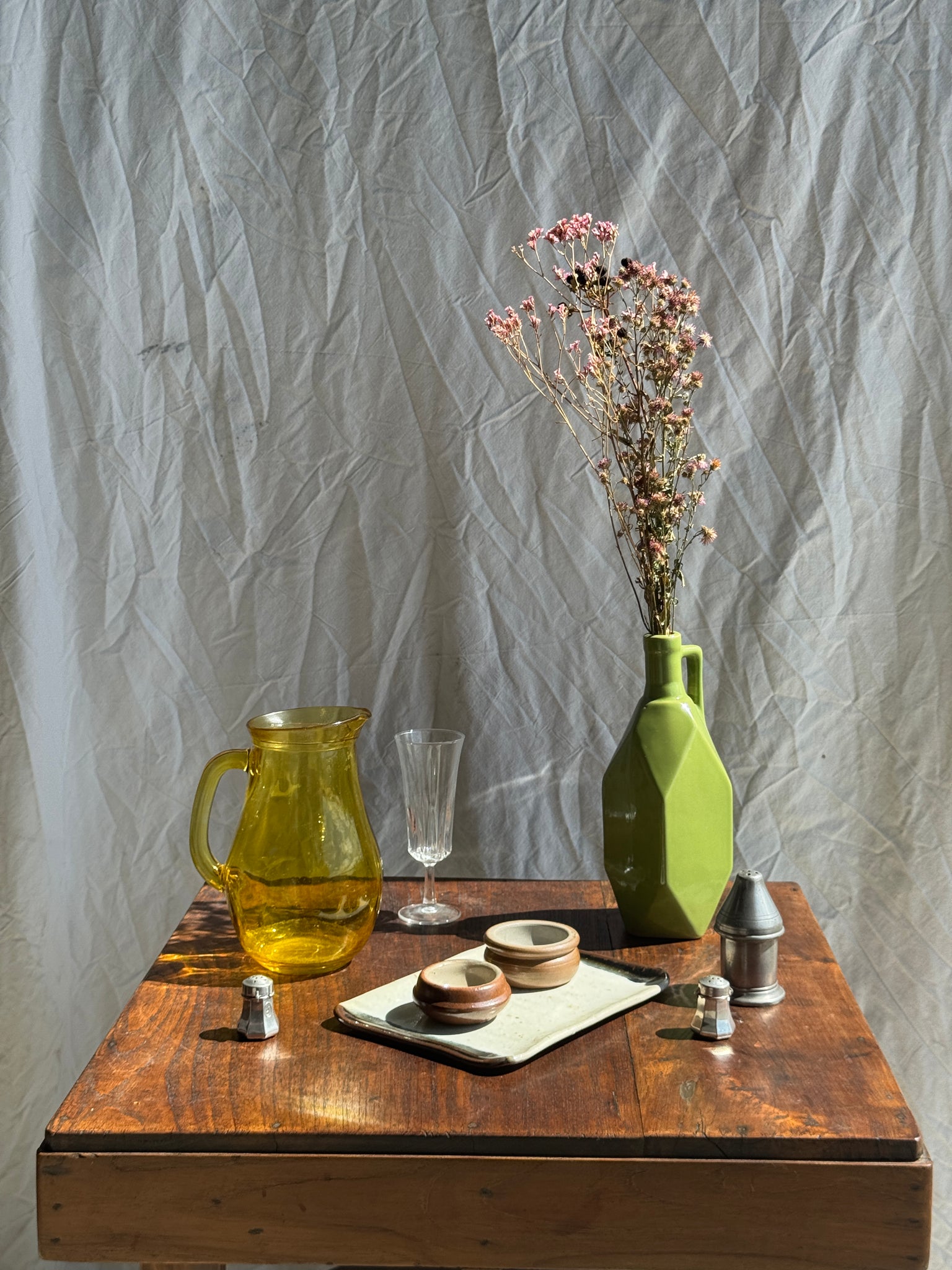 Bouteille vintage verte en céramique H25