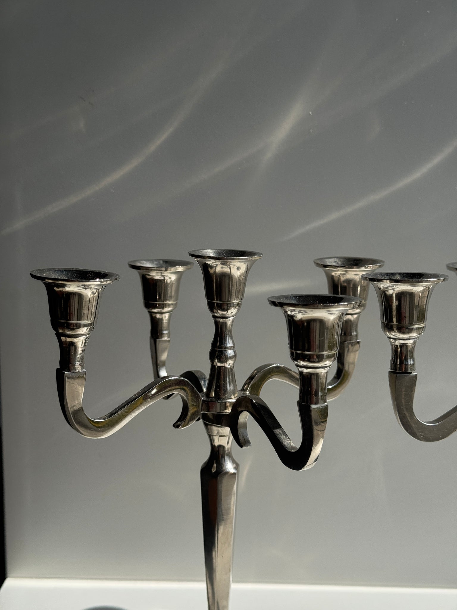 Paire de chandeliers à 5 branches en métal argenté H27