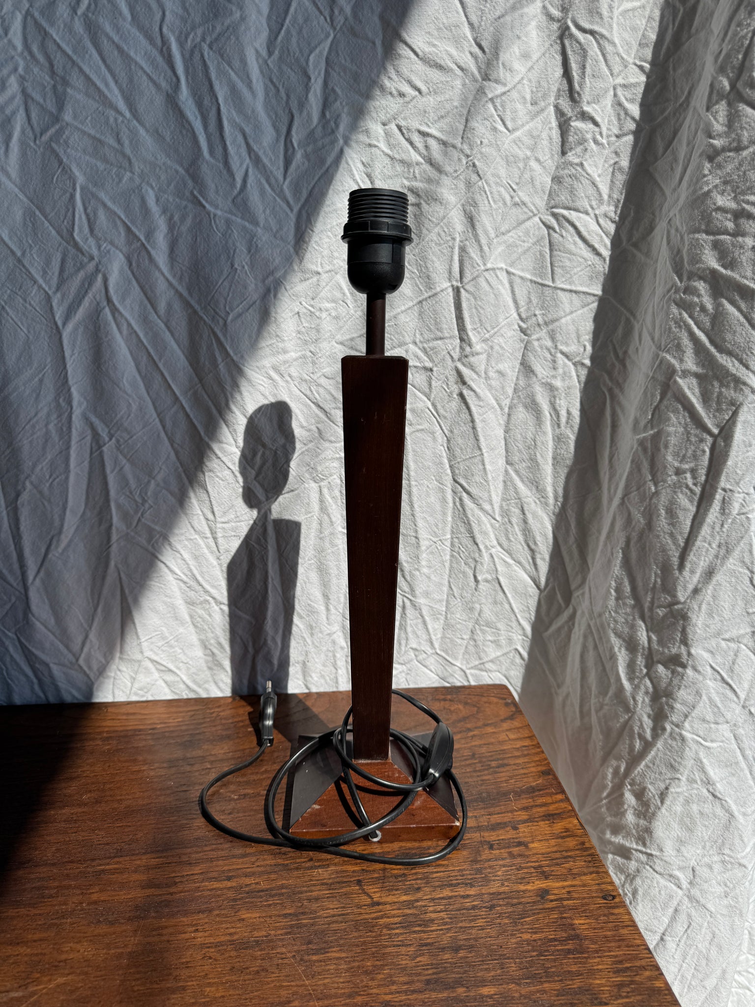 Pied de lampe vintage en bois design H43