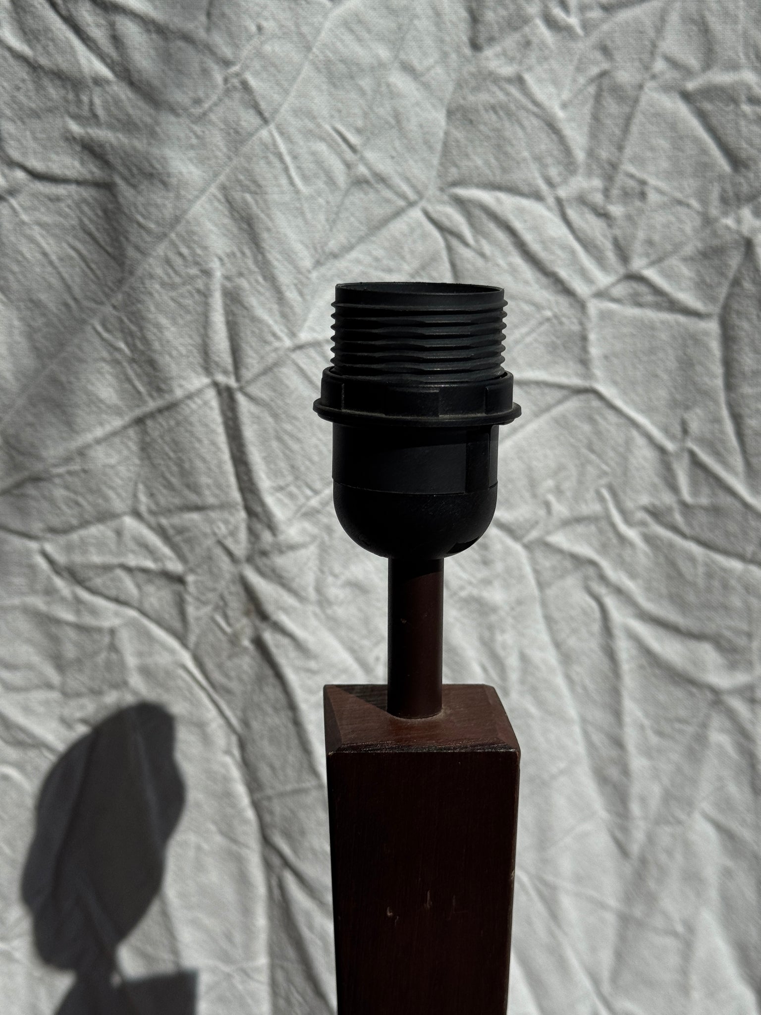 Pied de lampe vintage en bois design H43