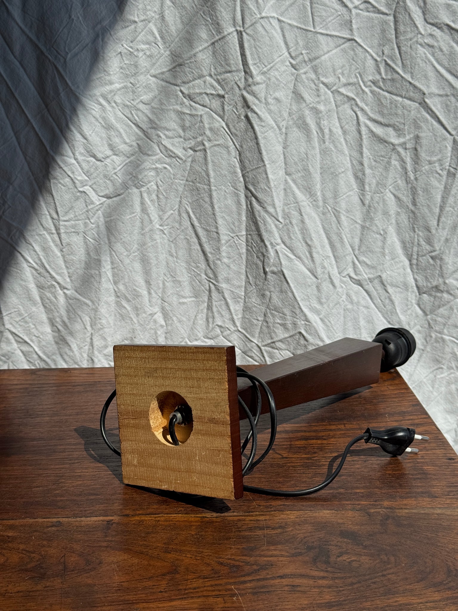 Pied de lampe vintage en bois design H43