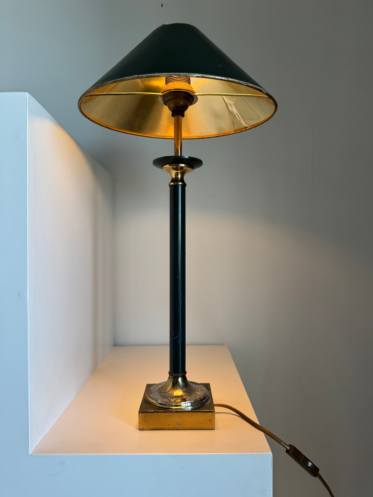 Lampe à poser vintage verte et dorée H60 D30