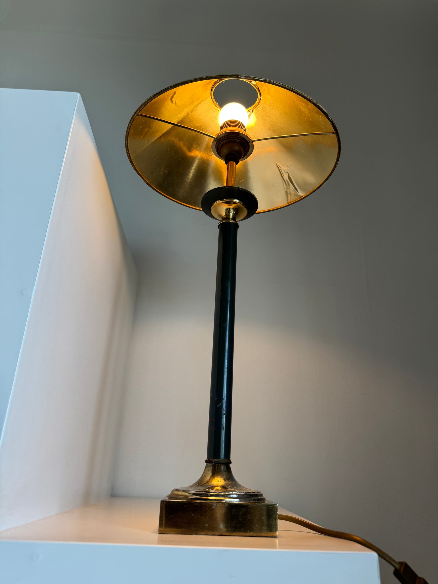Lampe à poser vintage verte et dorée H60 D30