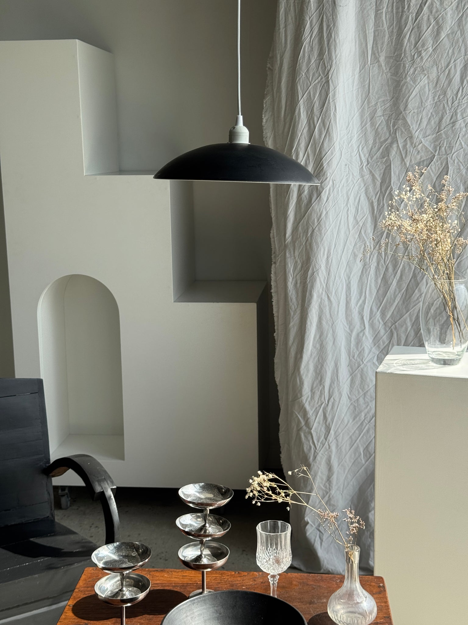 Suspension vintage noire D32