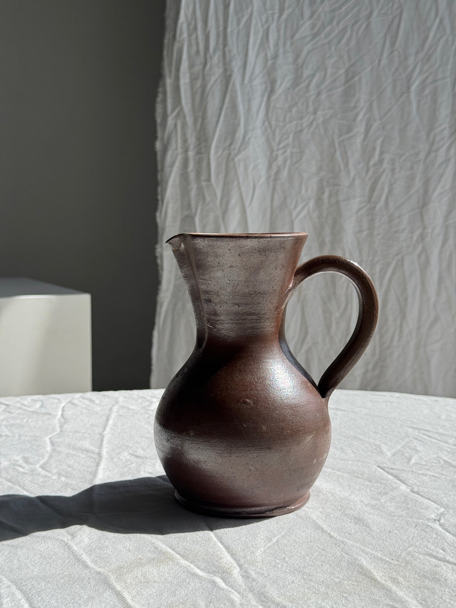 Carafe ou pichet en grès H20