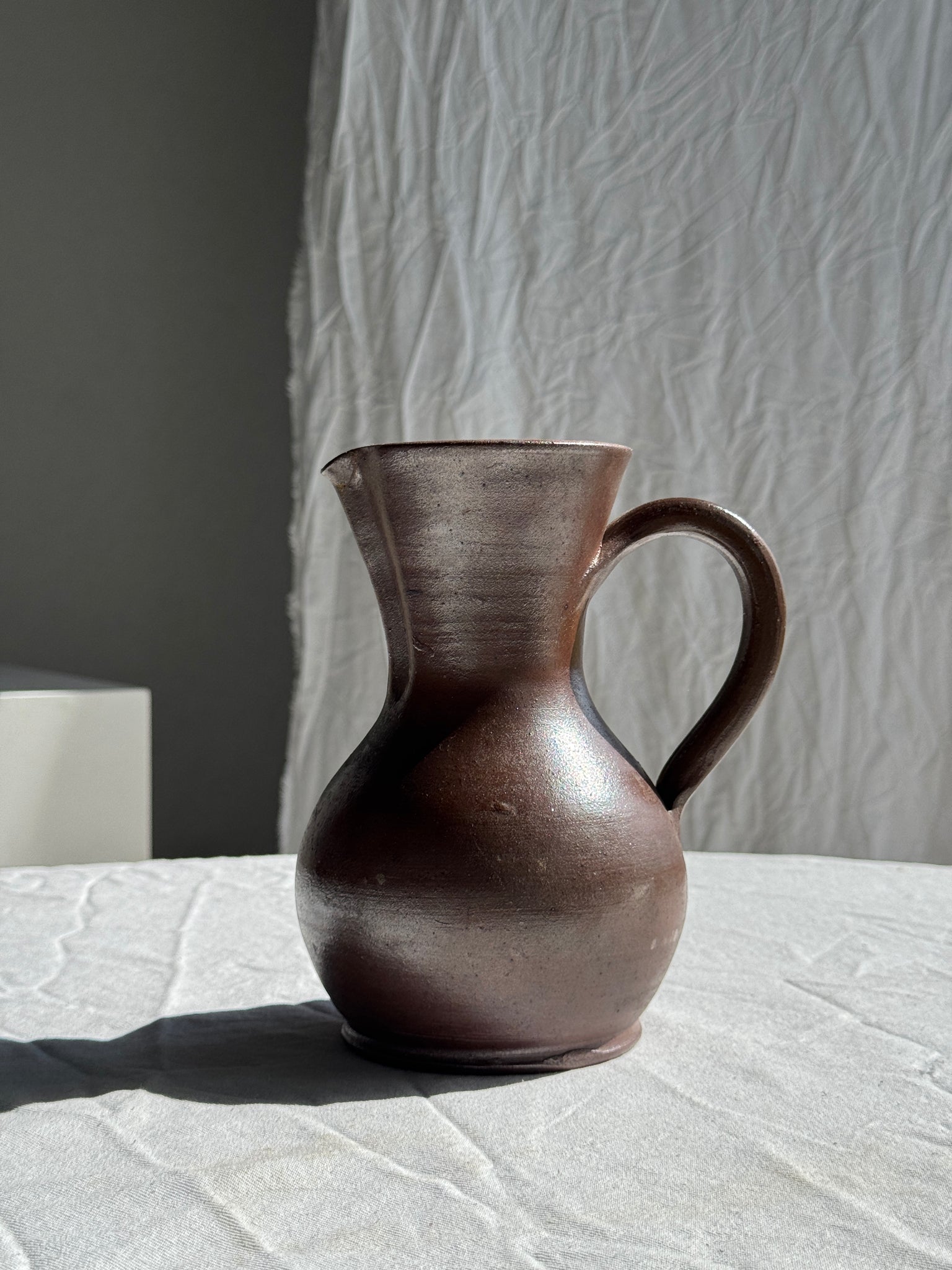 Carafe ou pichet en grès H20