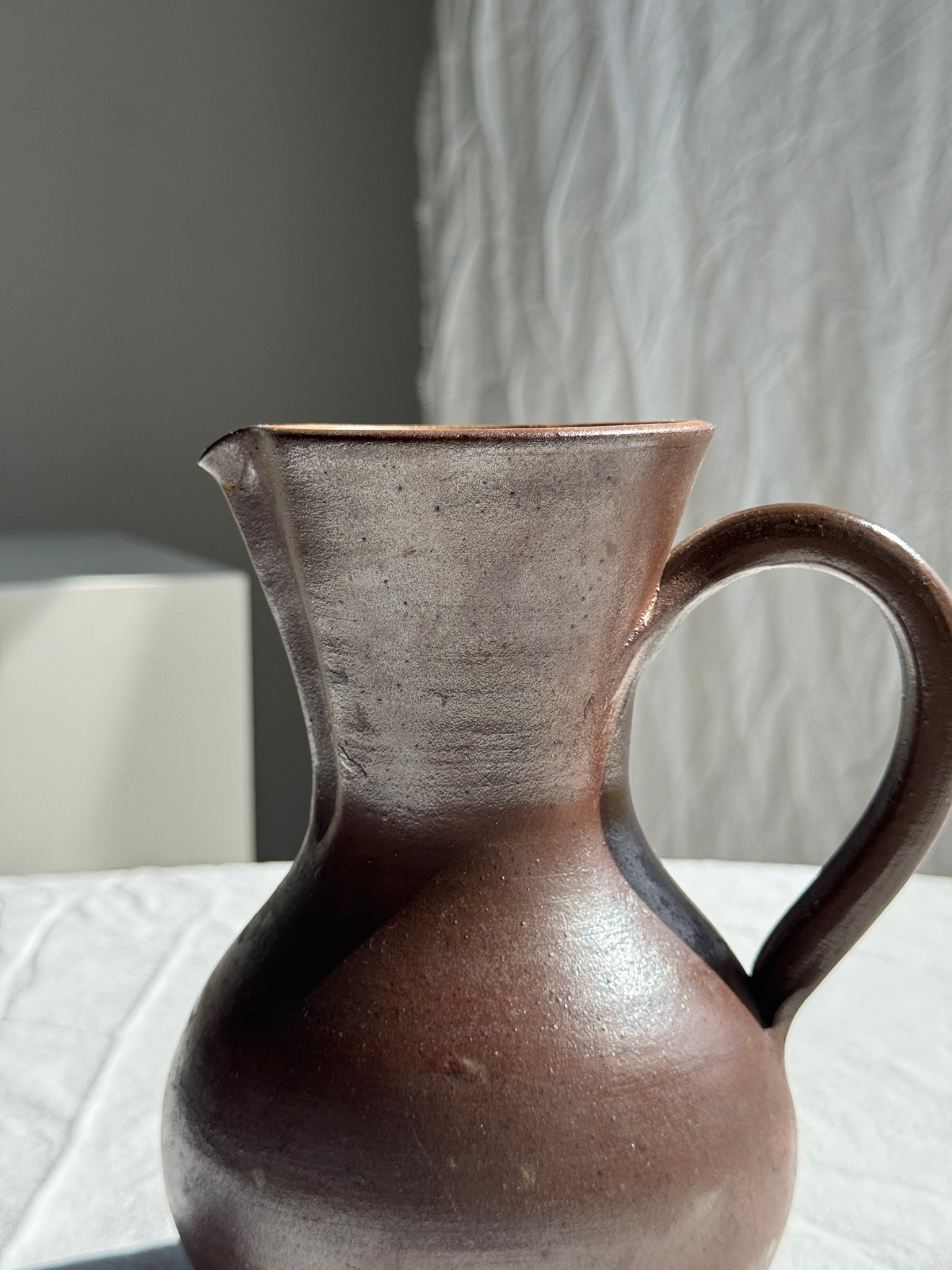 Carafe ou pichet en grès H20