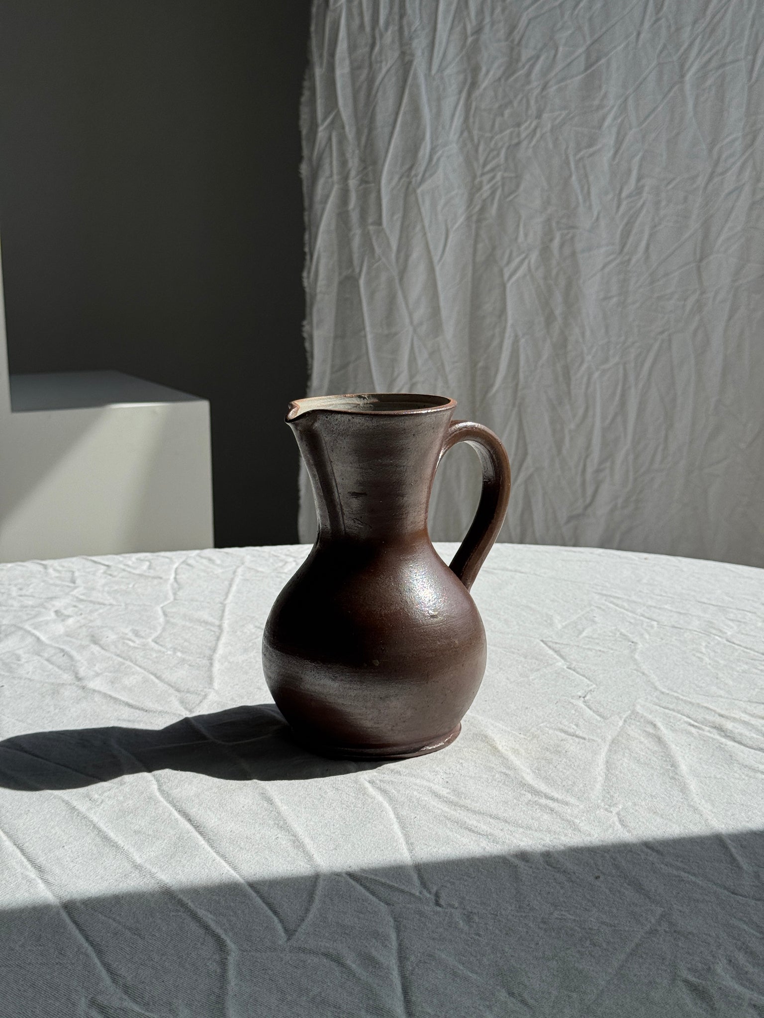 Carafe ou pichet en grès H20