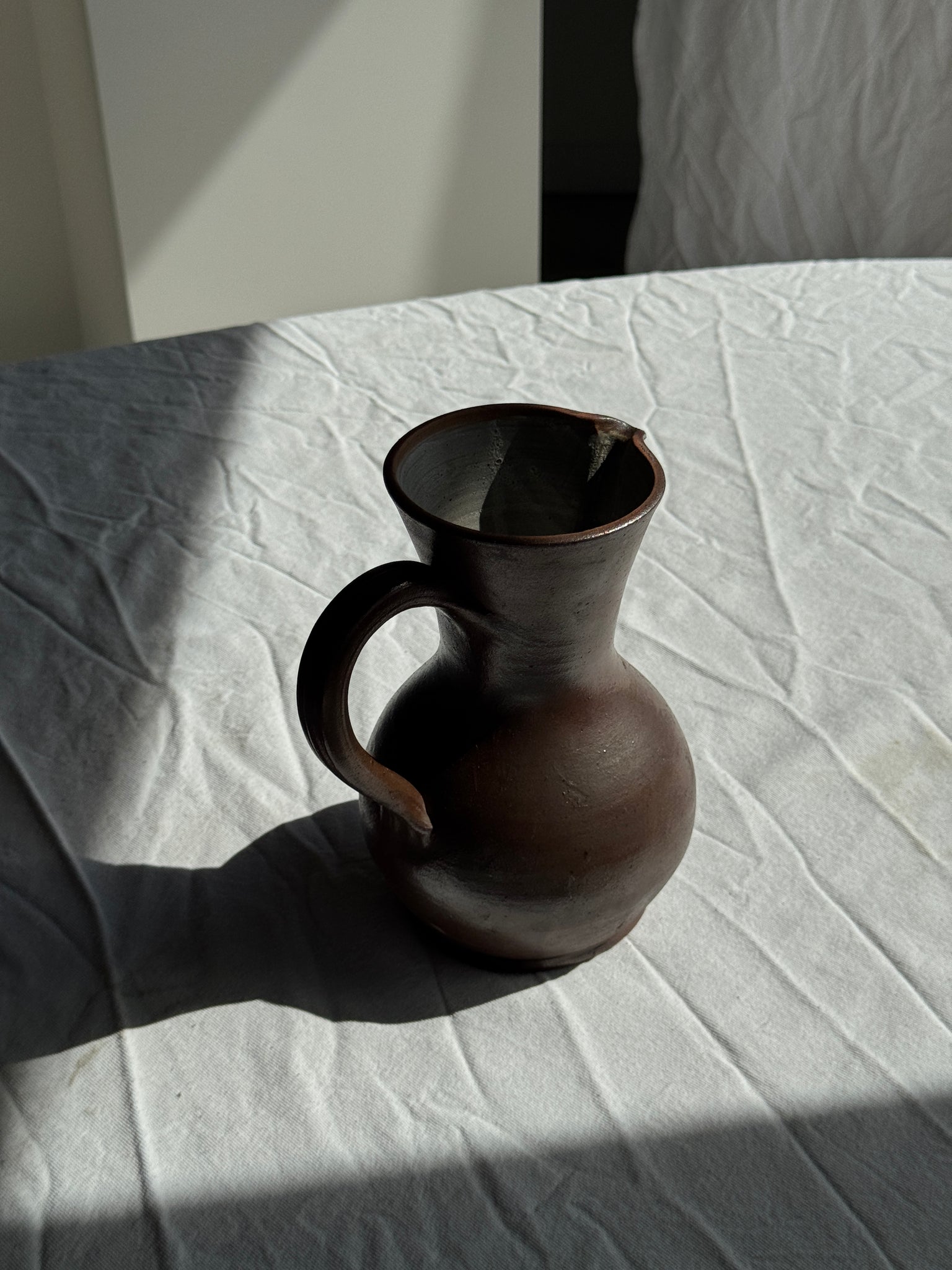 Carafe ou pichet en grès H20