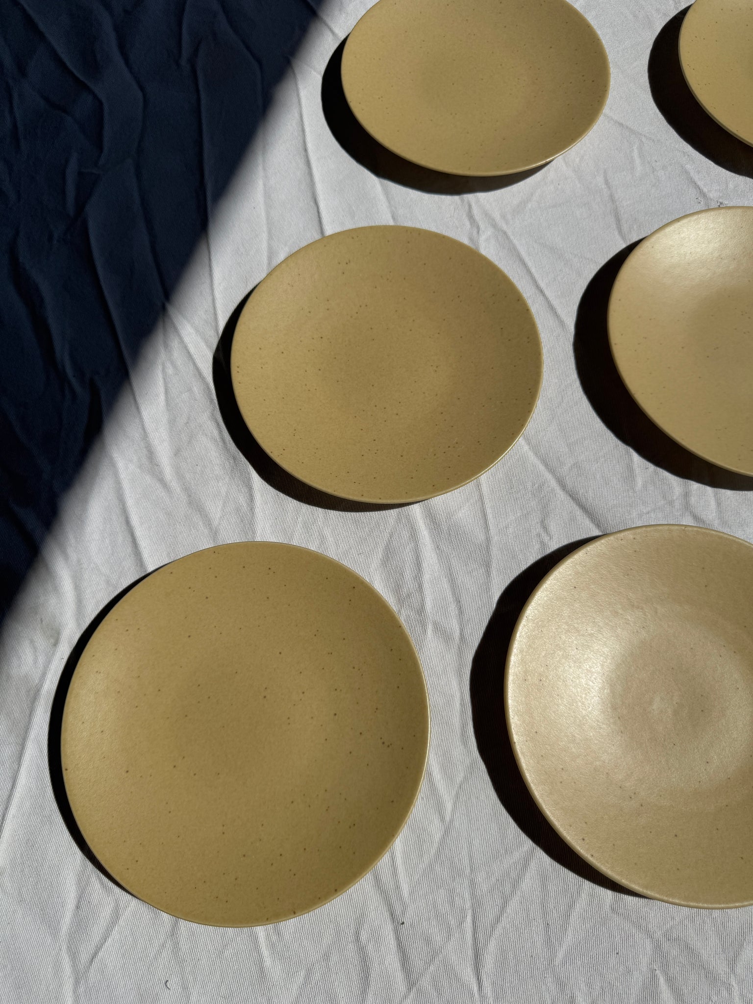 Lot de 6 assiettes à dessert grès naturel véritable D20,5
