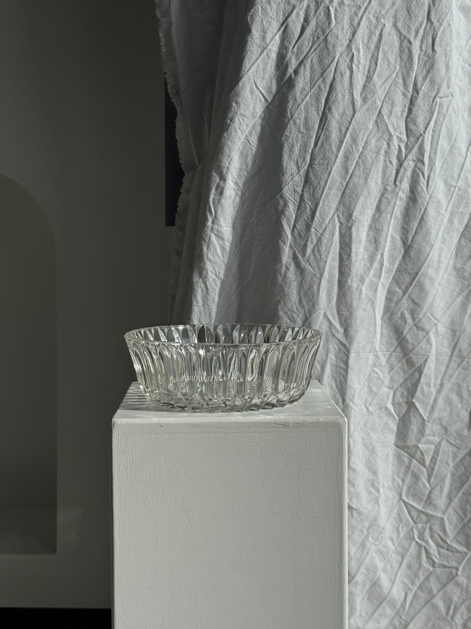 Saladier en cristal à motif de rosace stylisée H8 D23