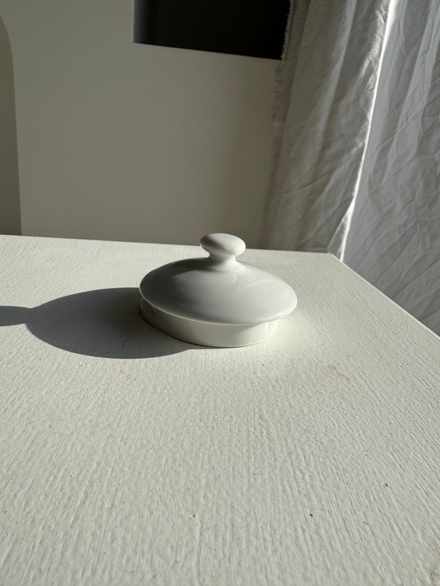 Petite théière vintage à motif de nuages France H18,5