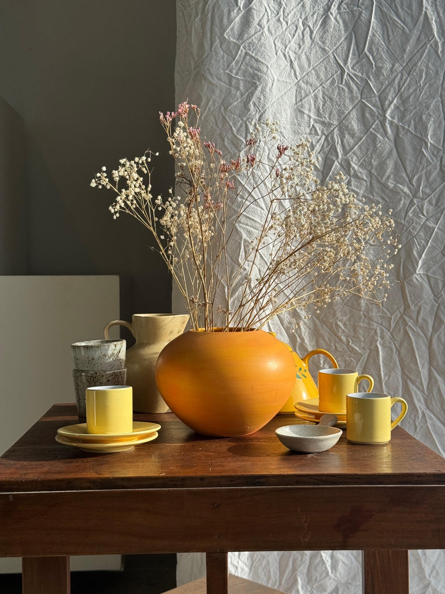 Vase boule orange années 90 H15 D20