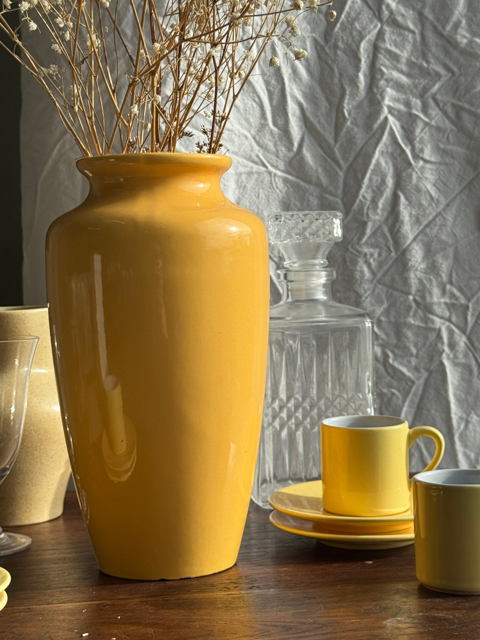 Vase jaune oblong années 90 H26