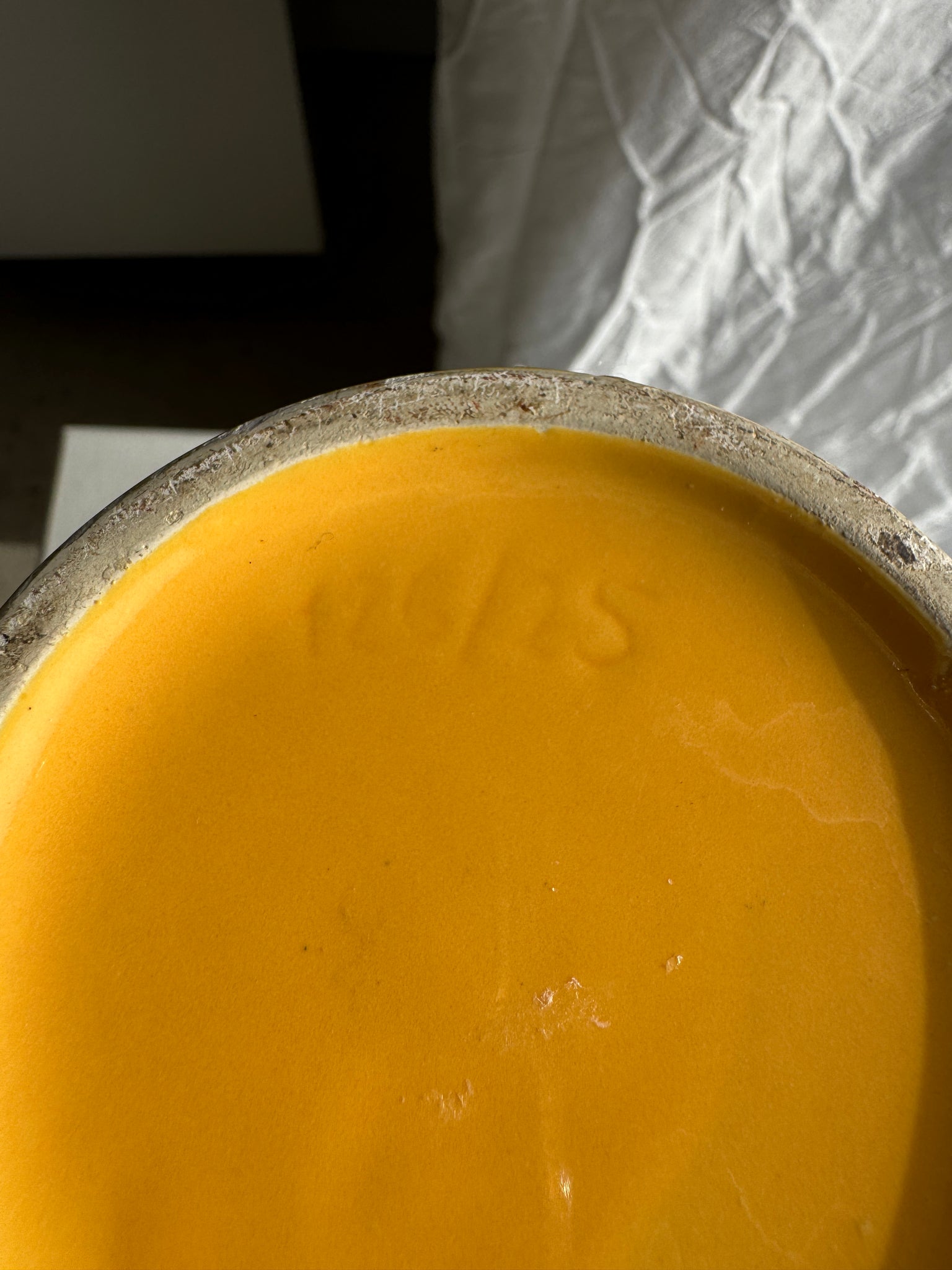 Vase jaune oblong années 90 H26