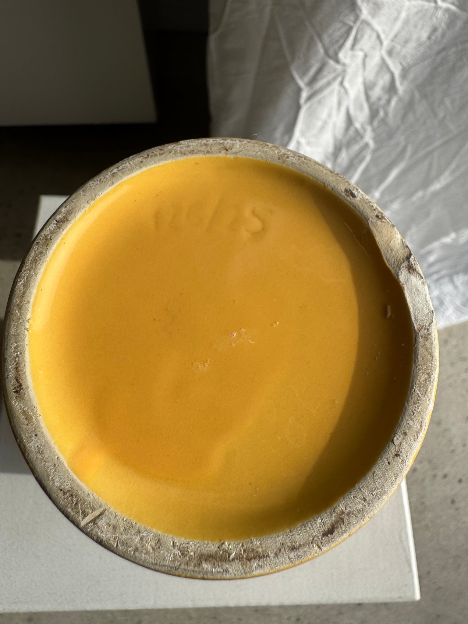 Vase jaune oblong années 90 H26