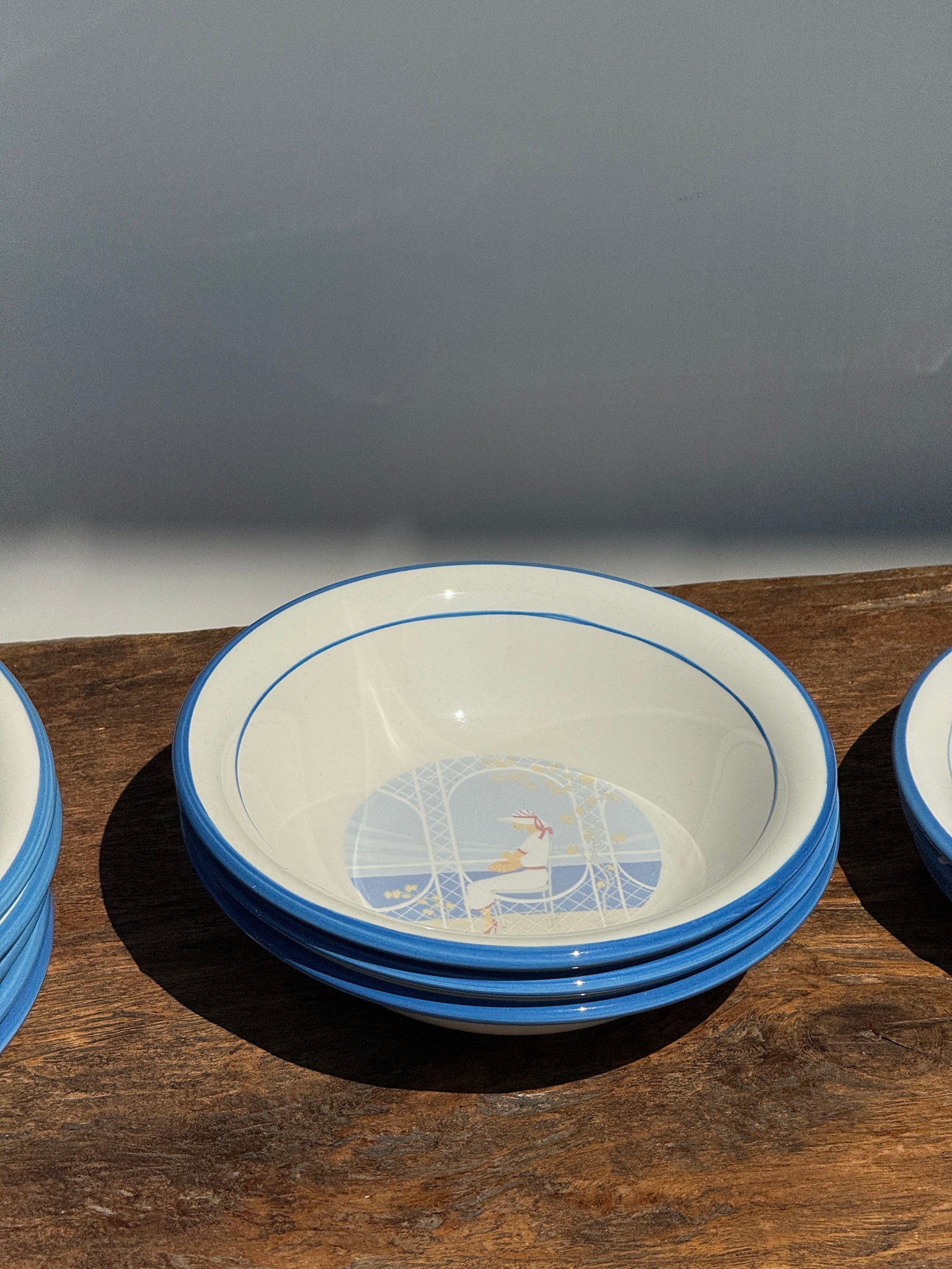 Lot de 3 assiettes creuses et 3 assiettes à dessert et 6 assiettes éclat, vaisselle italienne à motif de femmes en bord de mer