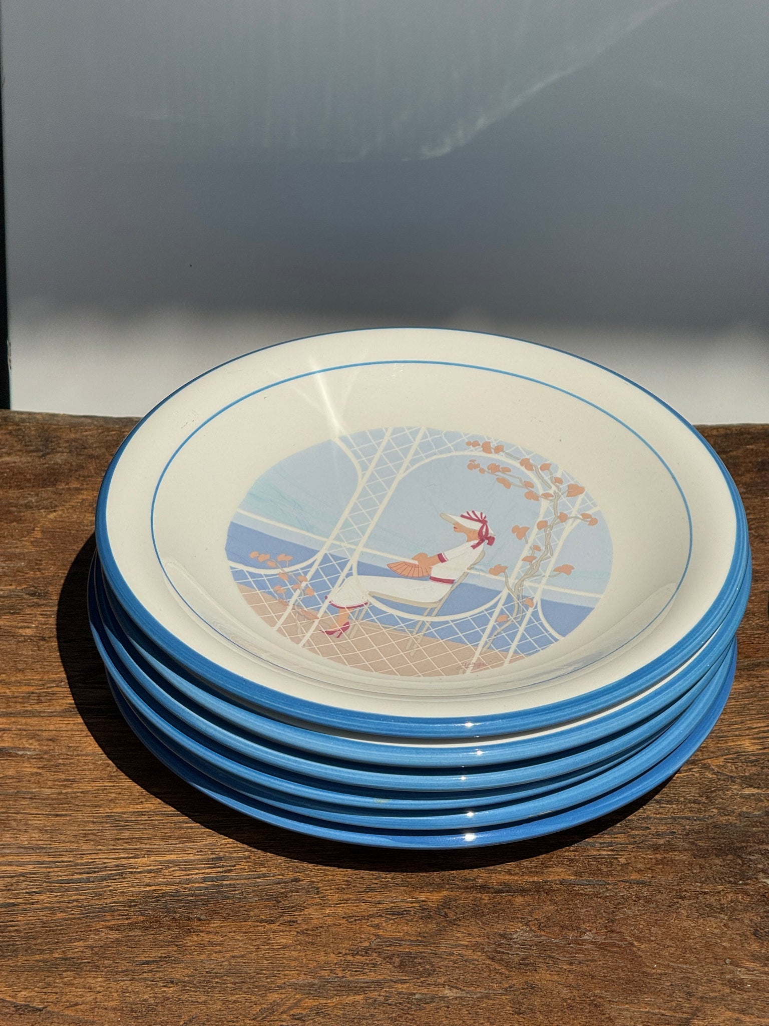 Lot de 3 assiettes creuses et 3 assiettes à dessert et 6 assiettes éclat, vaisselle italienne à motif de femmes en bord de mer