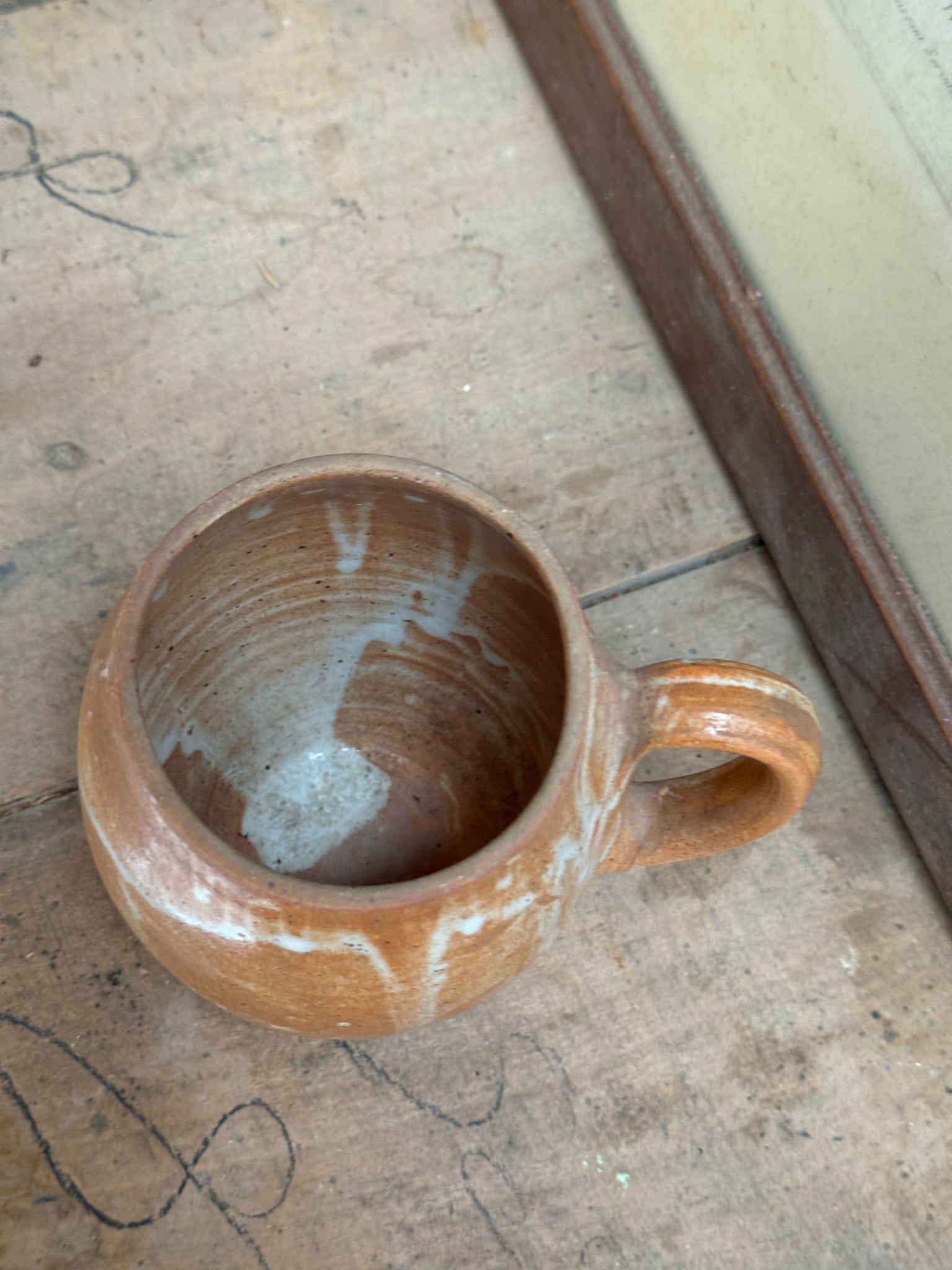 Mug en grès à anse