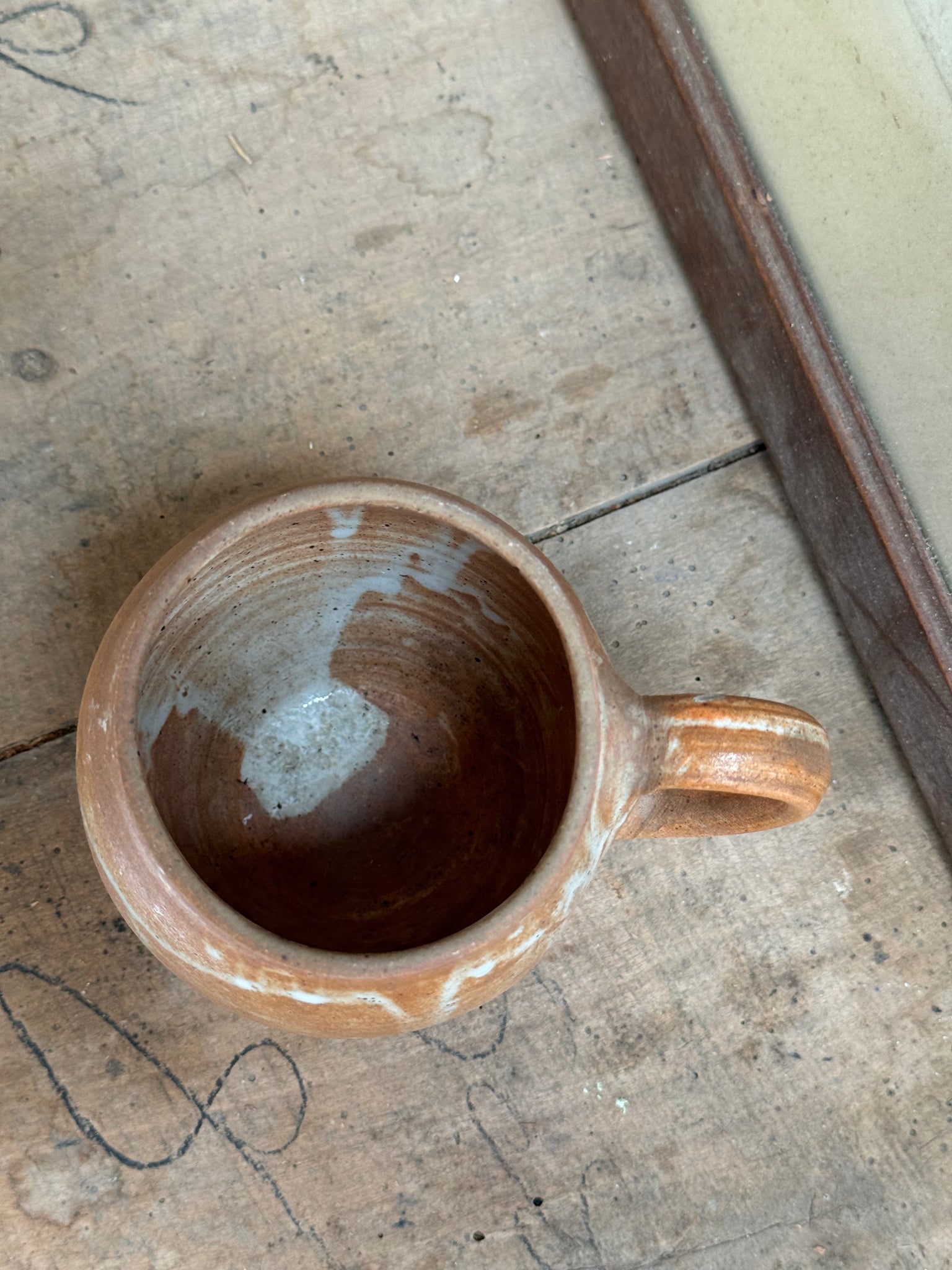 Mug en grès à anse