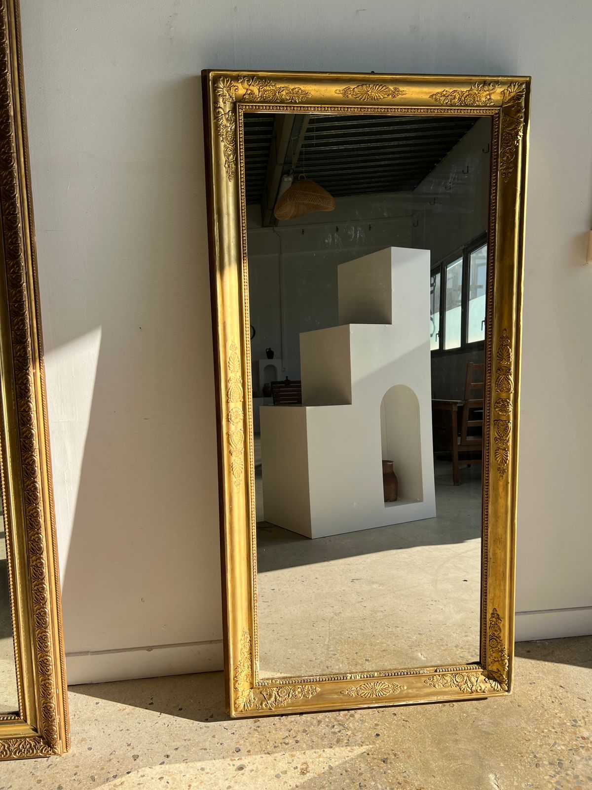 Miroir rectangulaire doré H : 150cm
