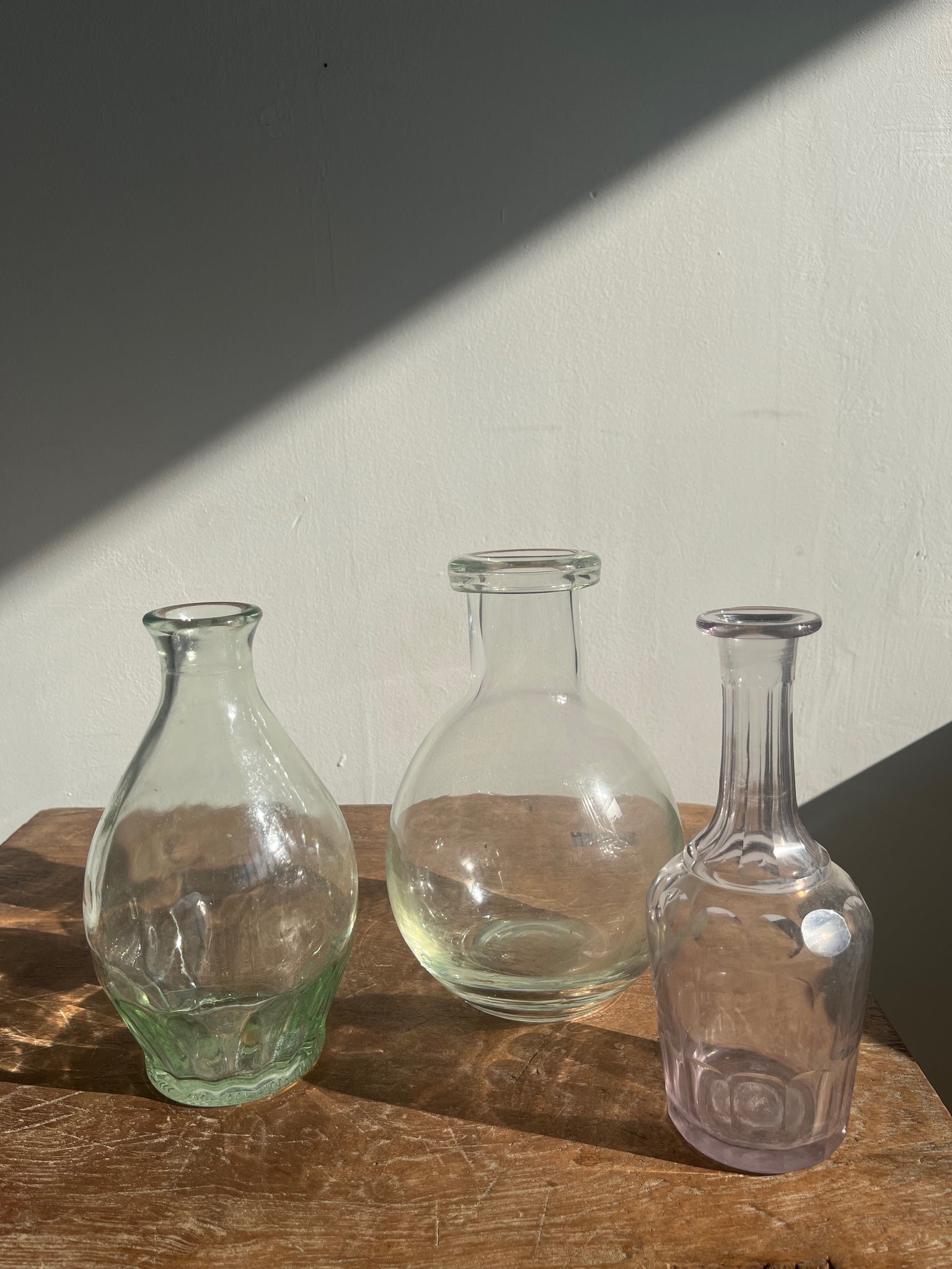 Vase boule en verre à col arrondi