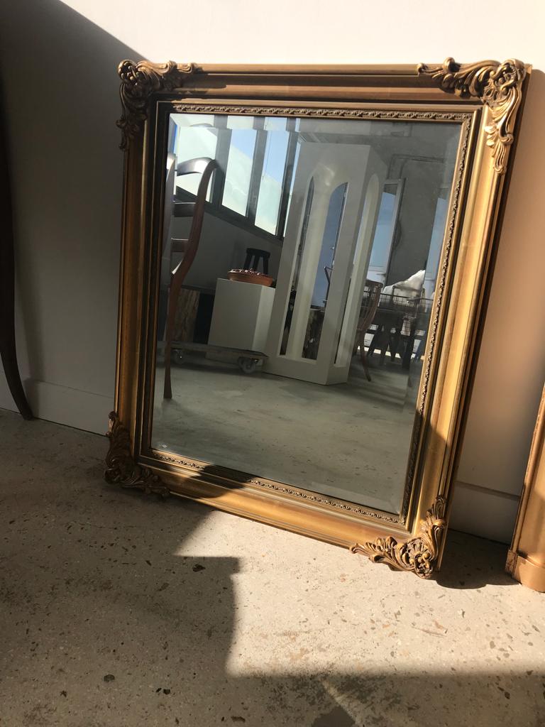 Miroir rectangulaire peinture dorée H:73cm