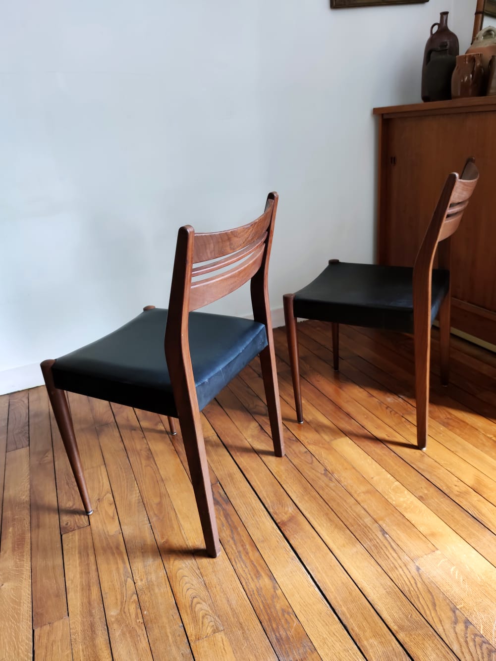 Paire de chaises scandinaves en teck