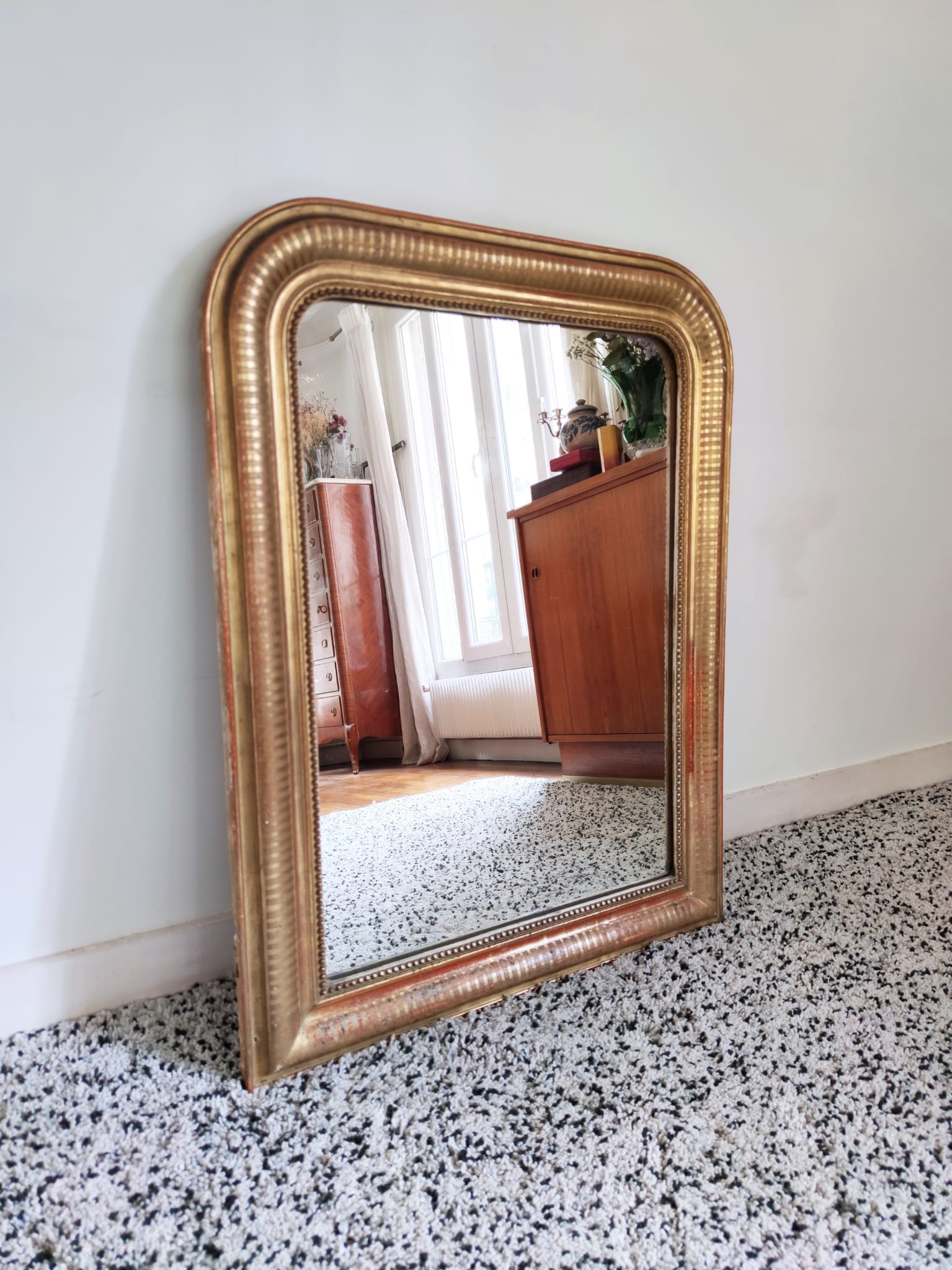 Petit miroir de style Louis Philippe