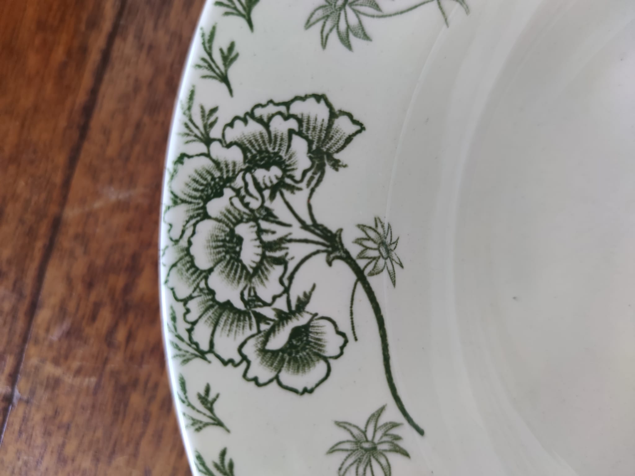 Série de 8 assiettes creuses à décor floral vert Palmyre U&Cie Sarreguemines