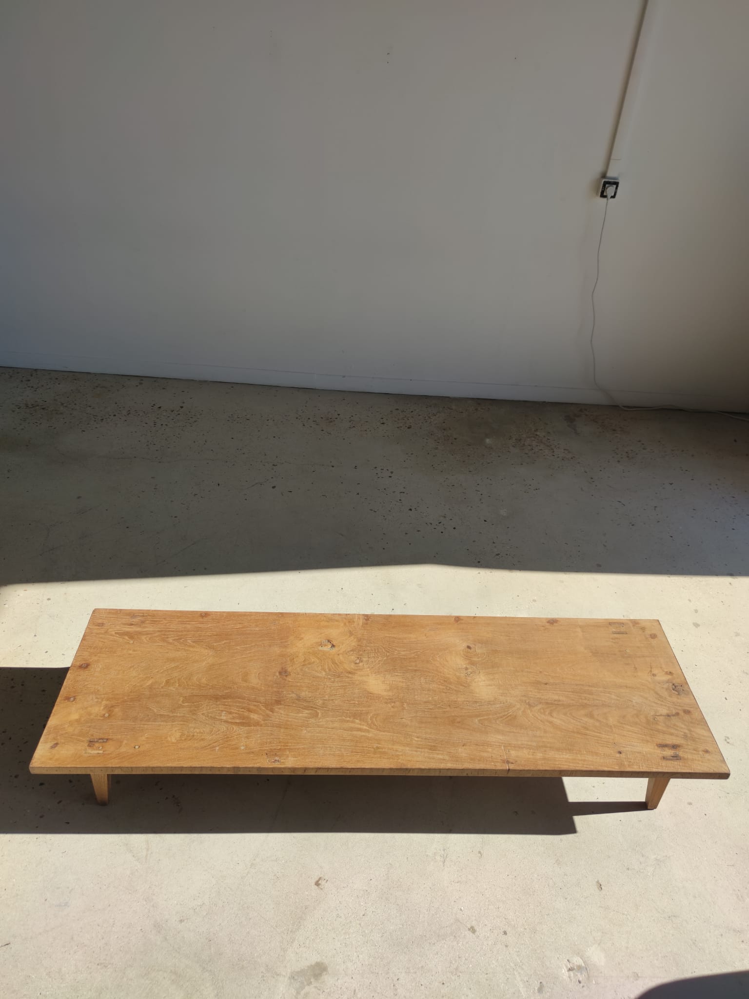 Table basse en teck recyclé L:1m80 H:23cm