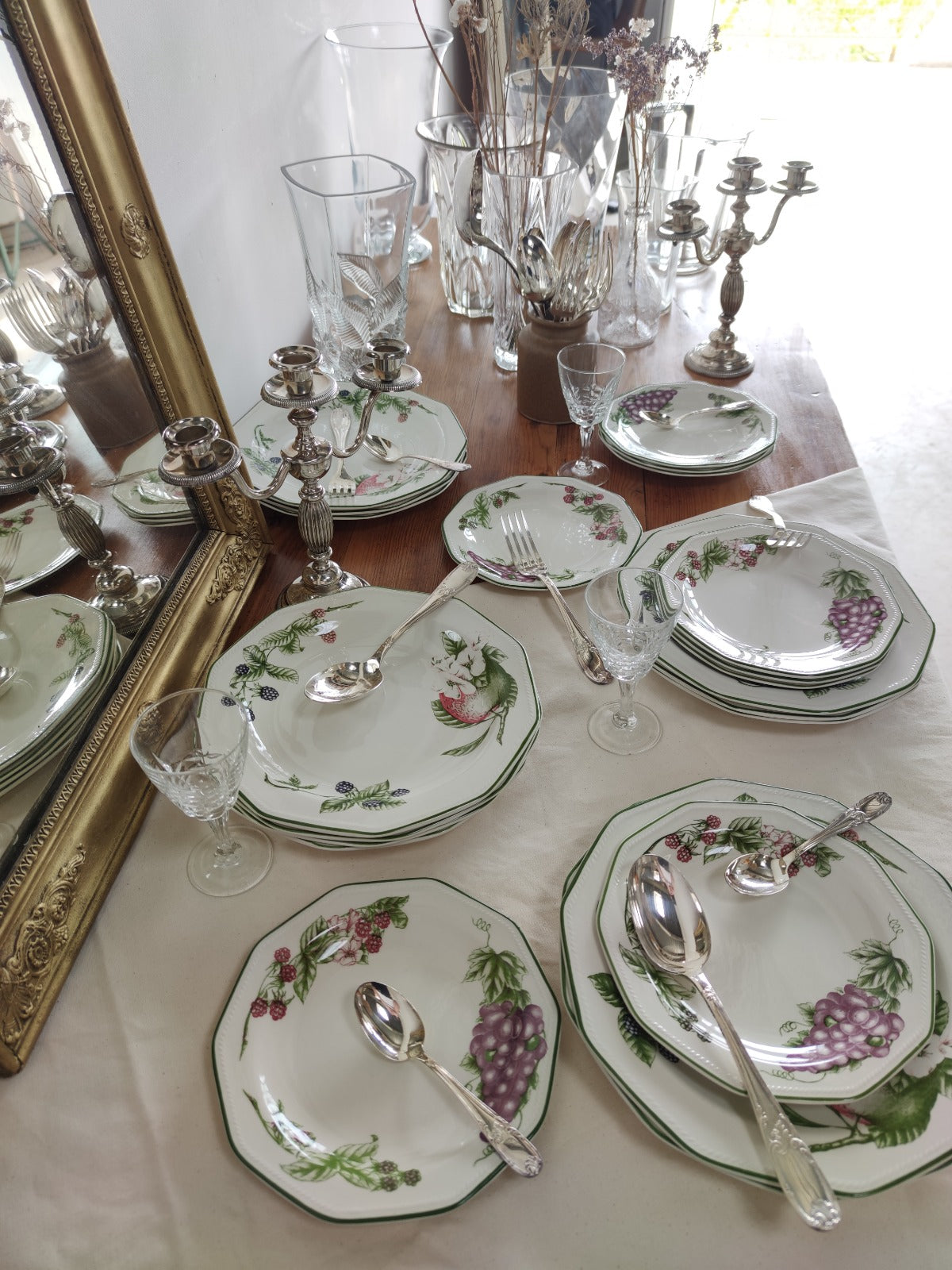 Lot de 20 assiettes The Chartwell Collection Churchill England