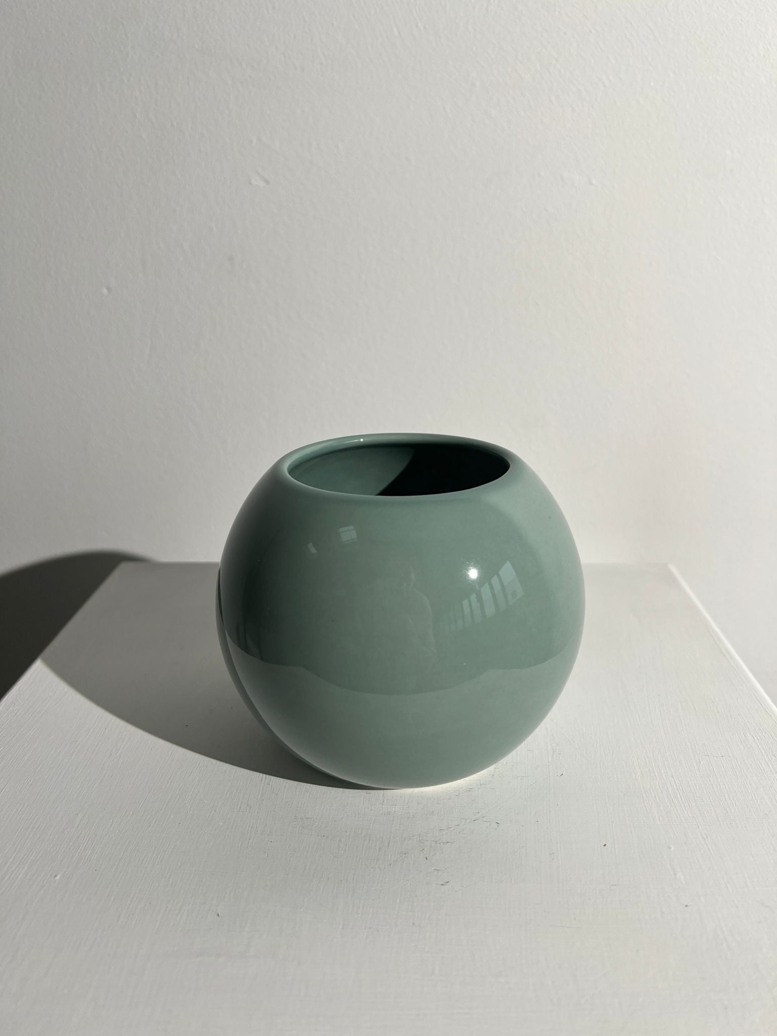 Petit vase boule bleu clair/turquoise