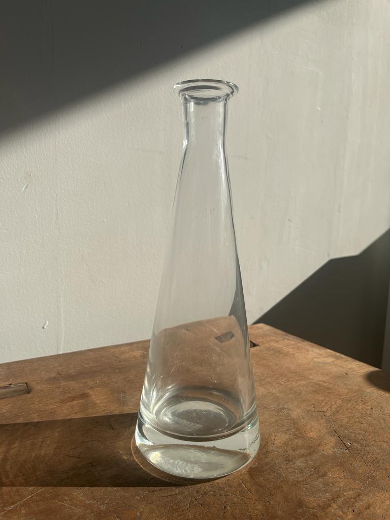 Vase soliflore conique