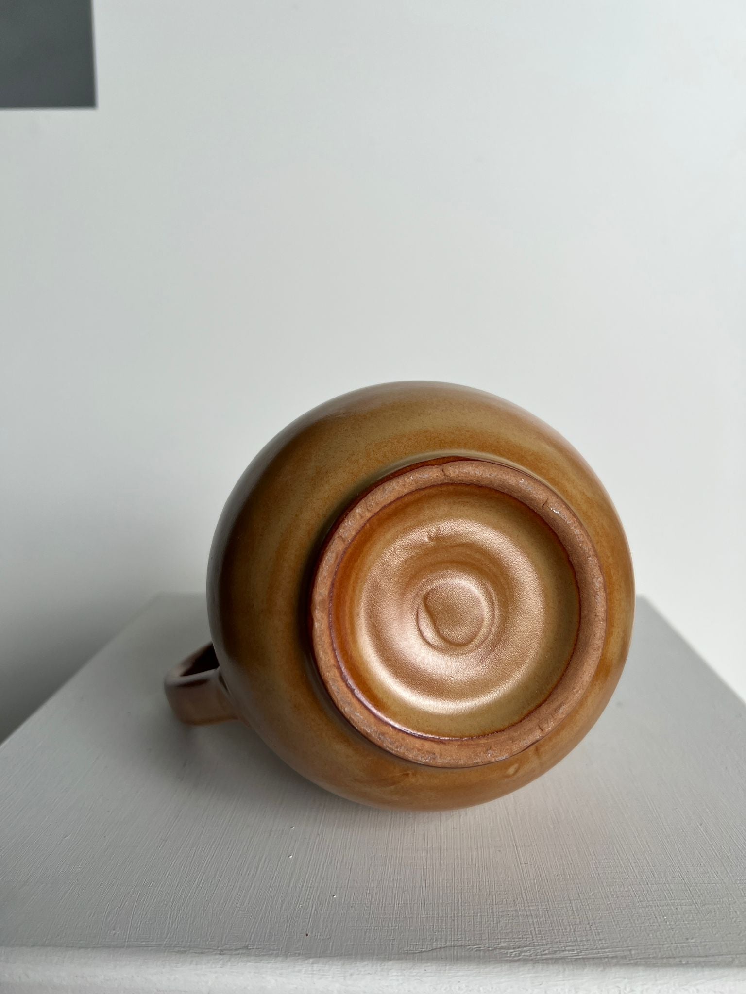 Pichet ou carafe en grès à eau H: 17cm